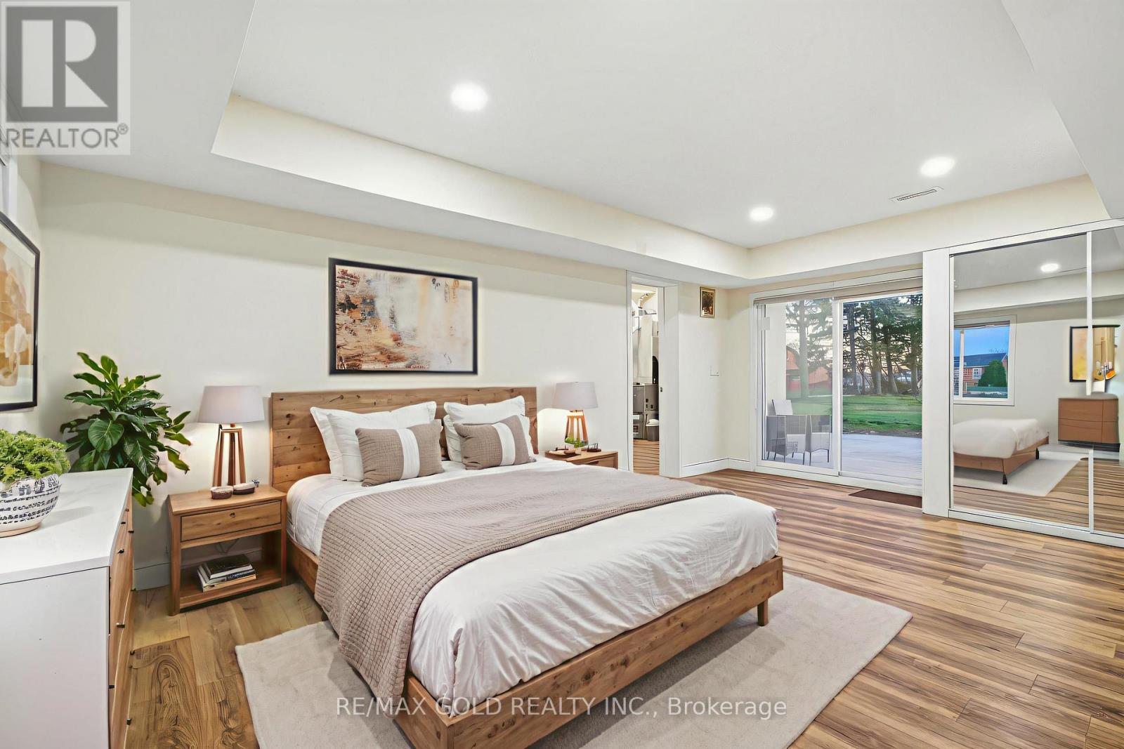 684 Talbot Road, Lakeshore, Ontario  N0R 1K0 - Photo 22 - X12564462