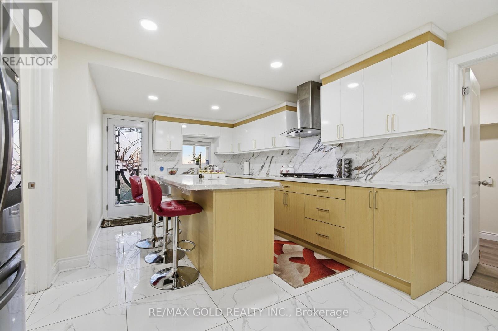 684 Talbot Road, Lakeshore, Ontario  N0R 1K0 - Photo 12 - X12564462