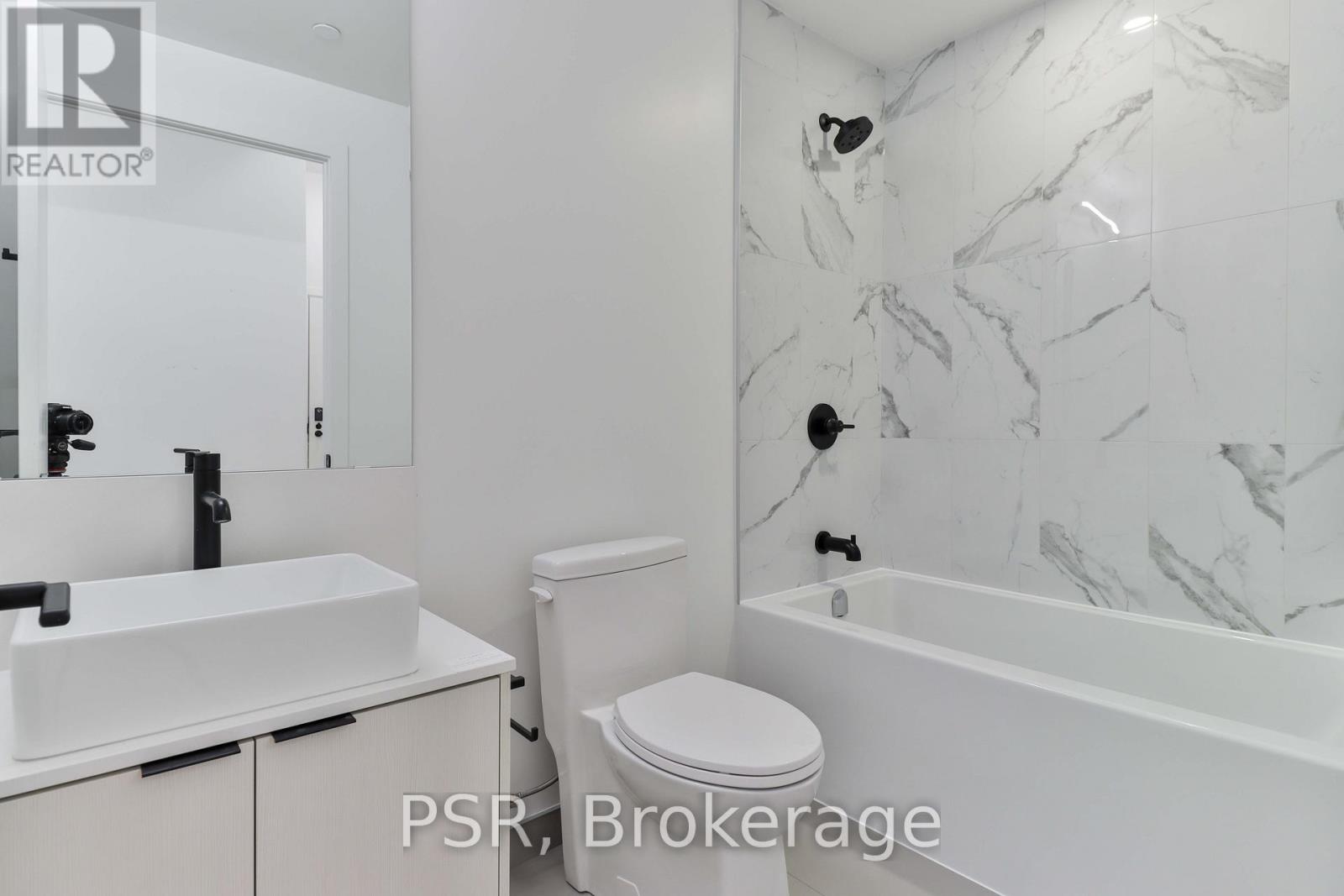 1008 - 1285 Dupont Street, Toronto, Ontario  M6H 0E3 - Photo 10 - W12564278