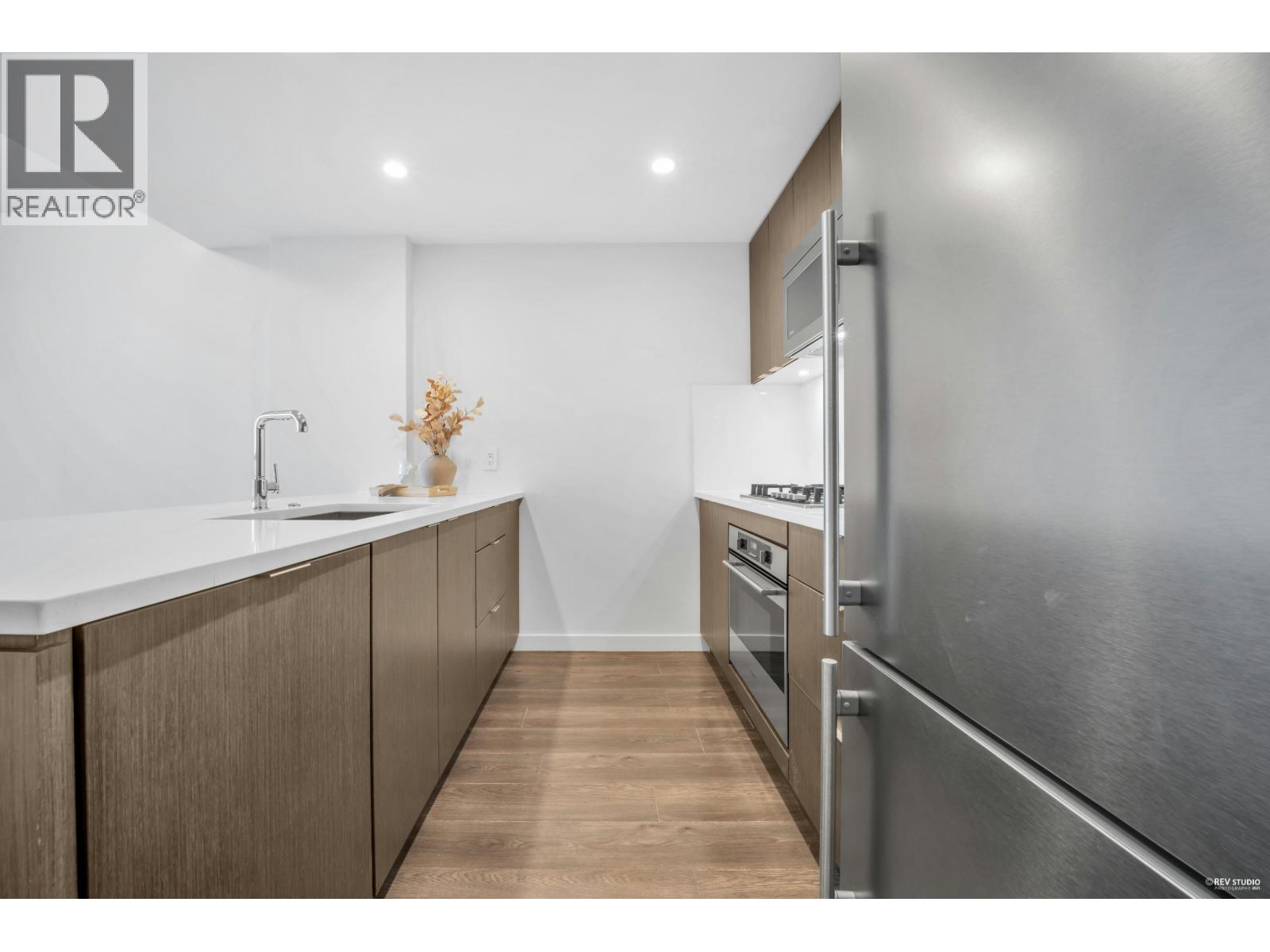 1610 125 E 14th Street, North Vancouver, British Columbia  V7L 0E6 - Photo 9 - R3064296