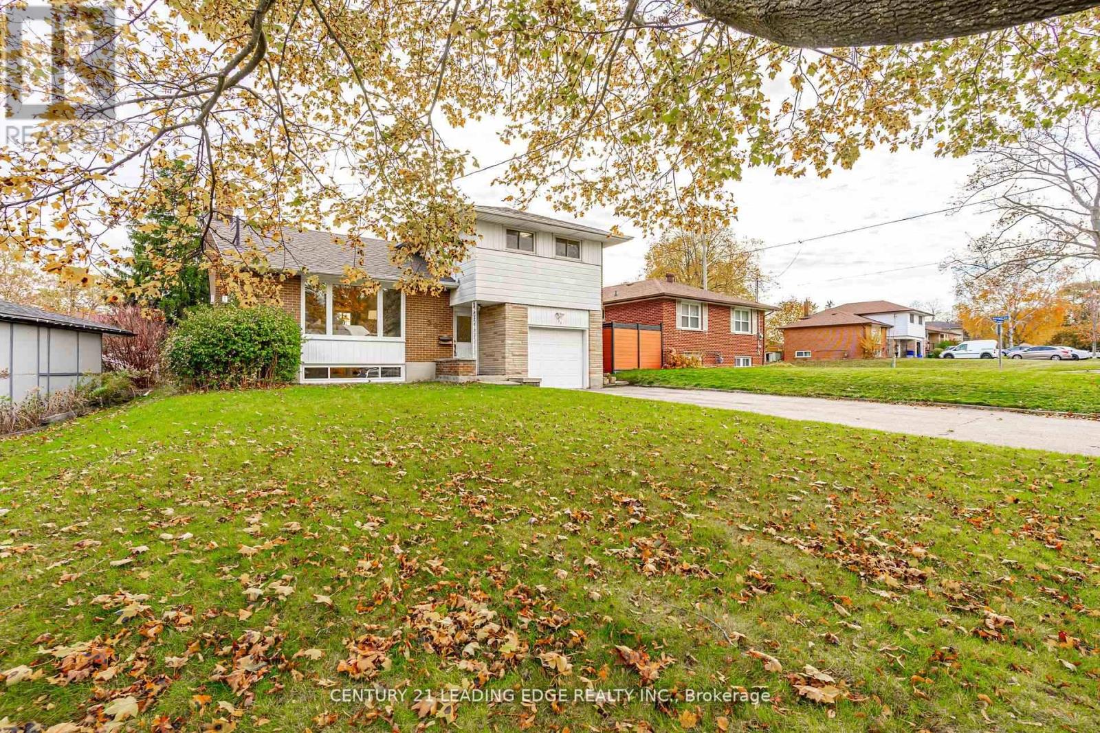 507 Juliana Drive S, Oshawa, Ontario  L1G 2G1 - Photo 3 - E12564570