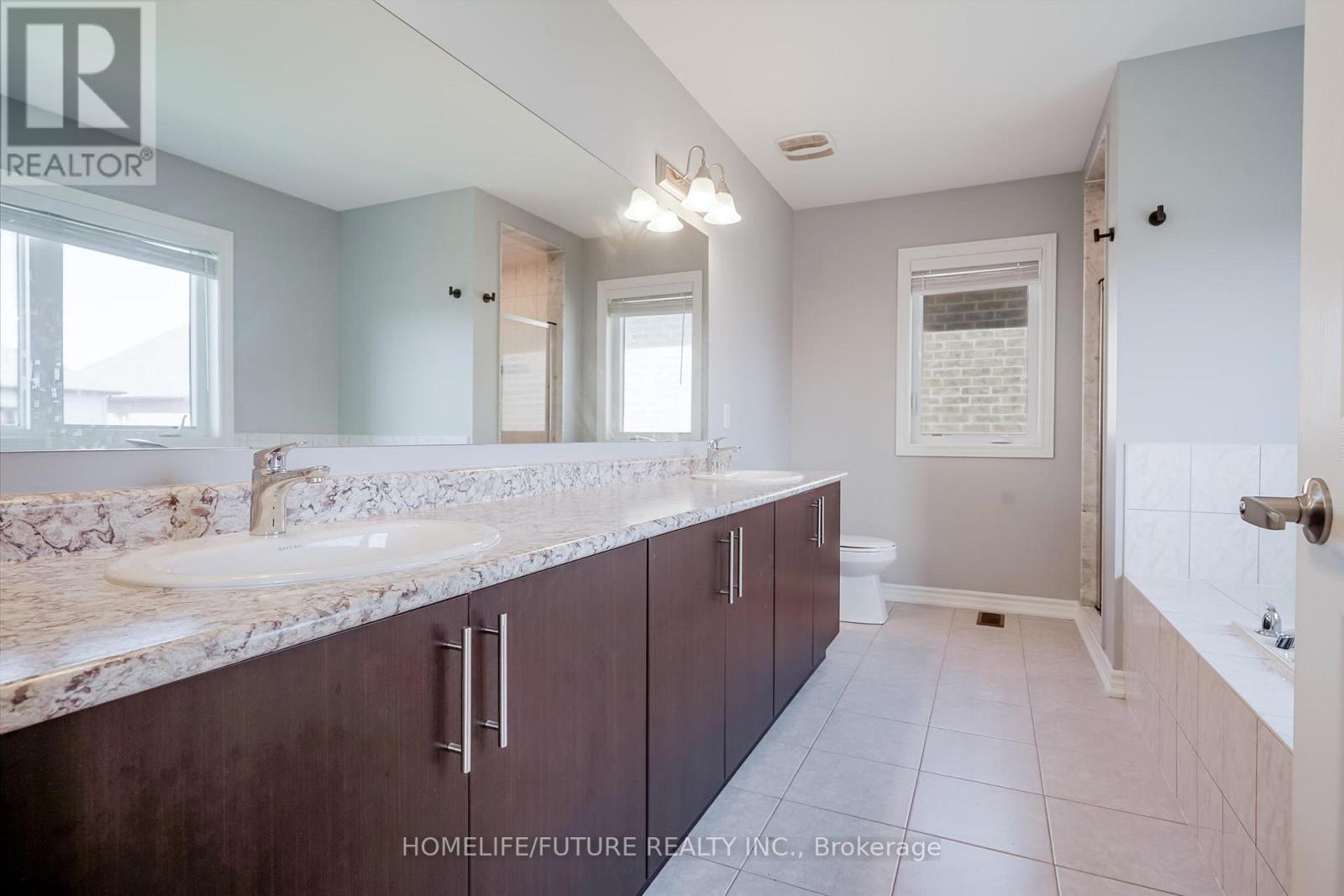 51 Arthur Mclaughlin Street, Clarington, Ontario  L1C 0T6 - Photo 17 - E12564592