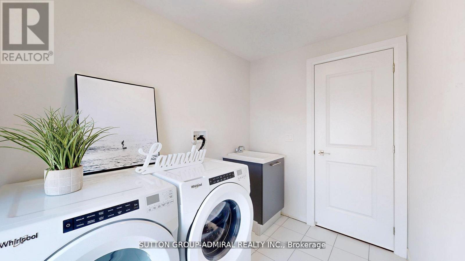 247 Smallwood Circle S, Vaughan, Ontario  L4J 0K8 - Photo 18 - N12564542