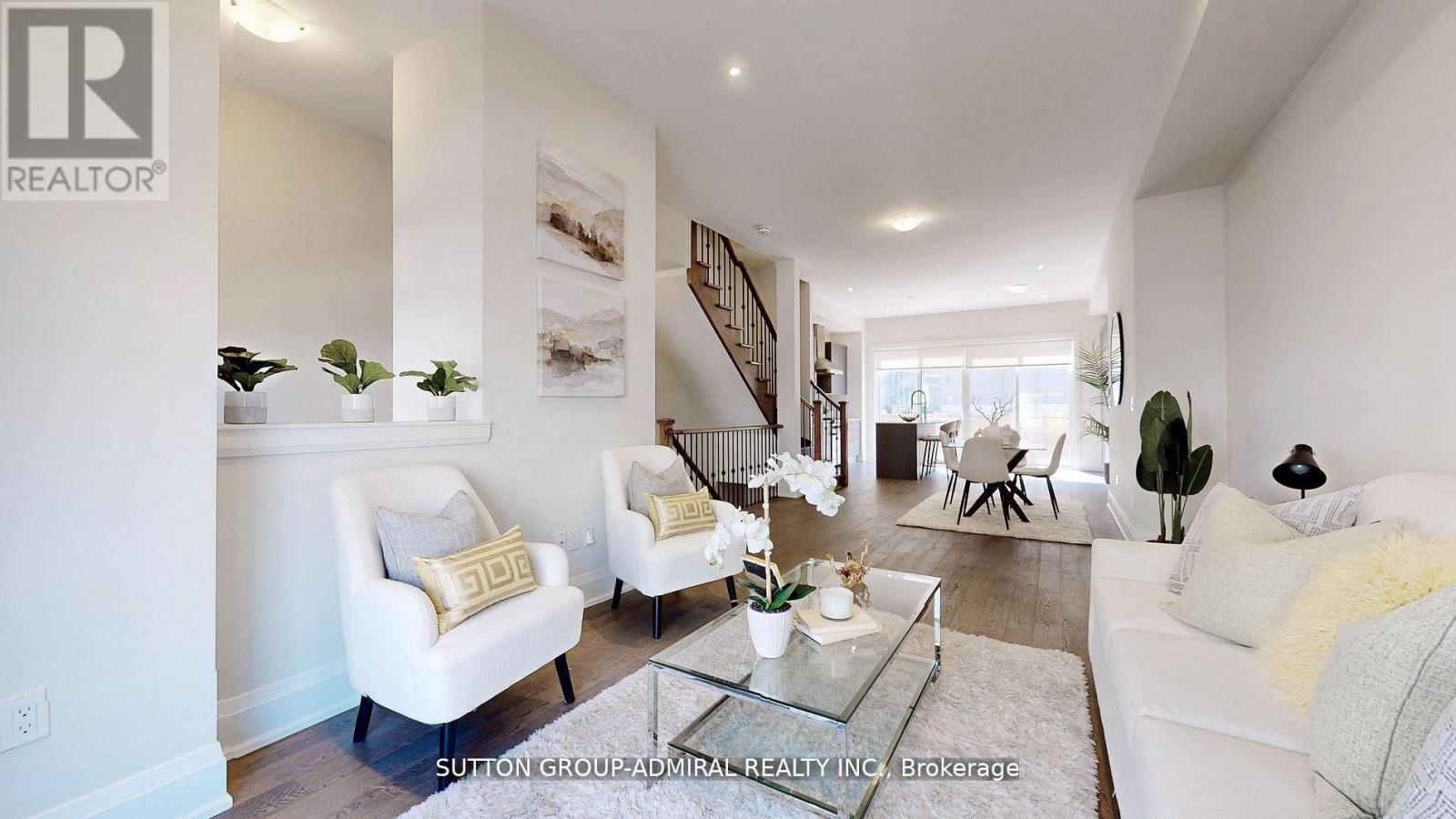 247 Smallwood Circle S, Vaughan, Ontario  L4J 0K8 - Photo 5 - N12564542