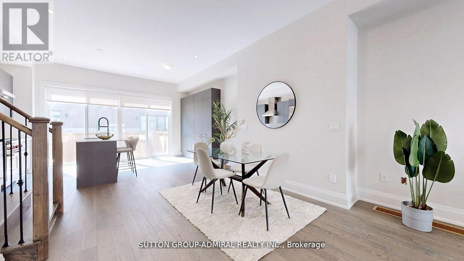 247 Smallwood Circle S, Vaughan, Ontario  L4J 0K8 - Photo 8 - N12564542