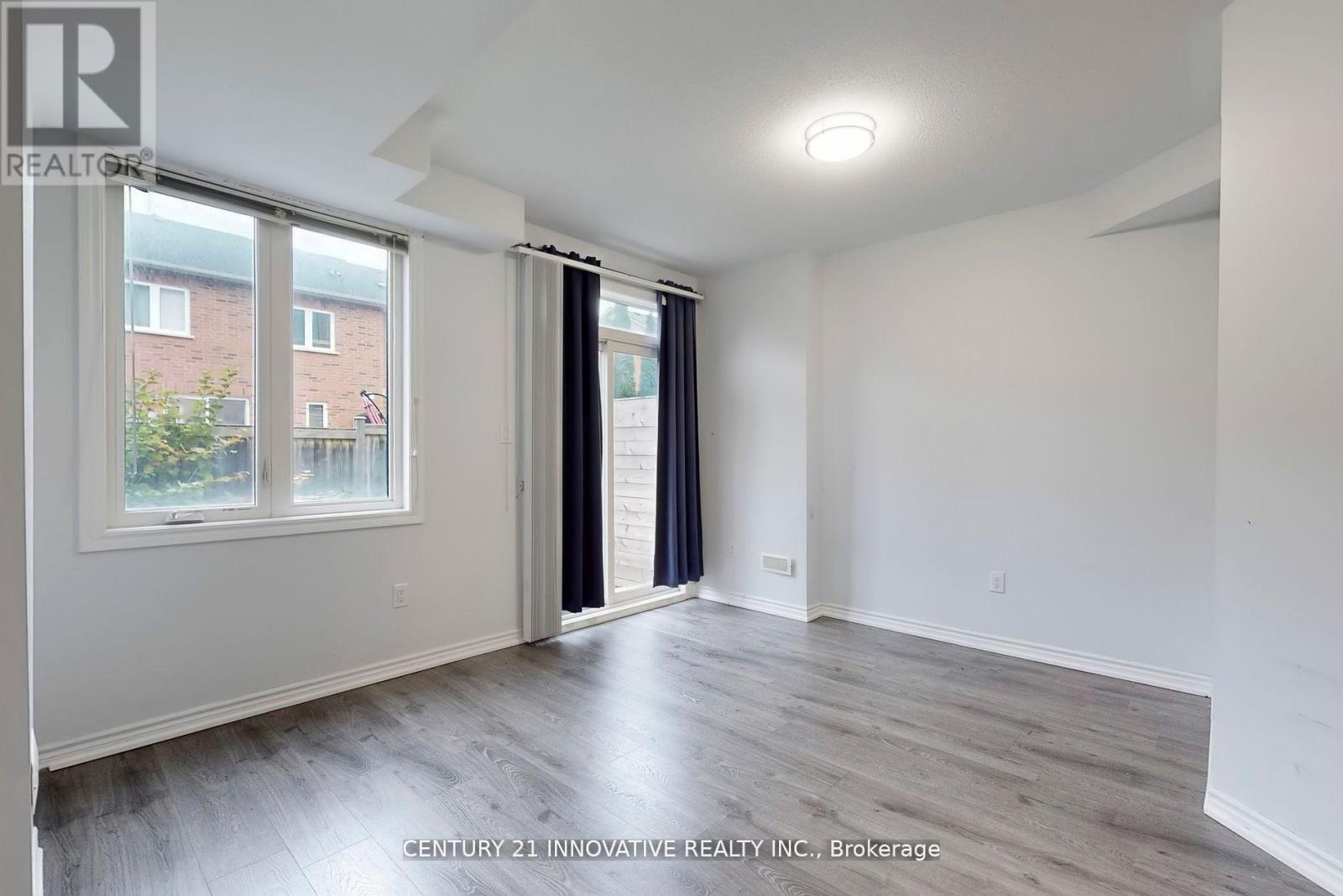 10 Hyderabad Lane, Markham, Ontario  L4E 0T8 - Photo 4 - N12564586