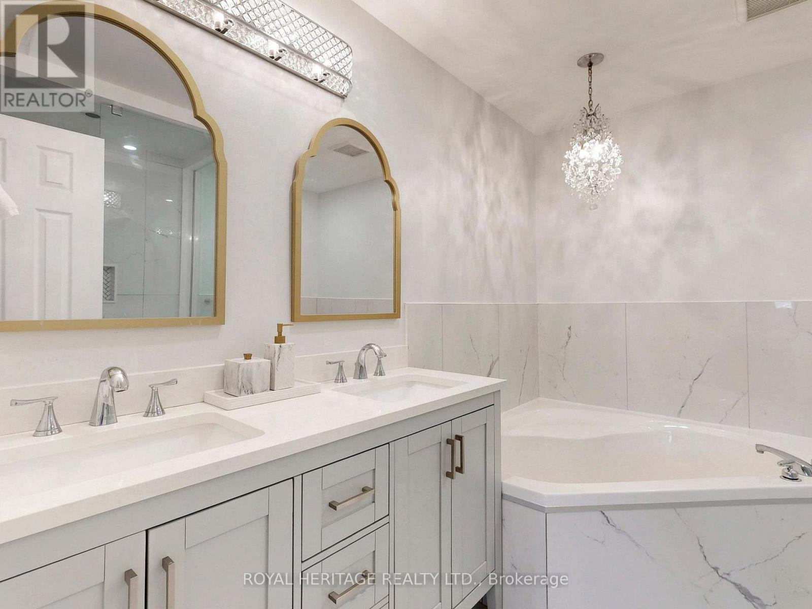 47 Cherryhill Avenue, Toronto, Ontario  M1C 1W9 - Photo 23 - E12561428