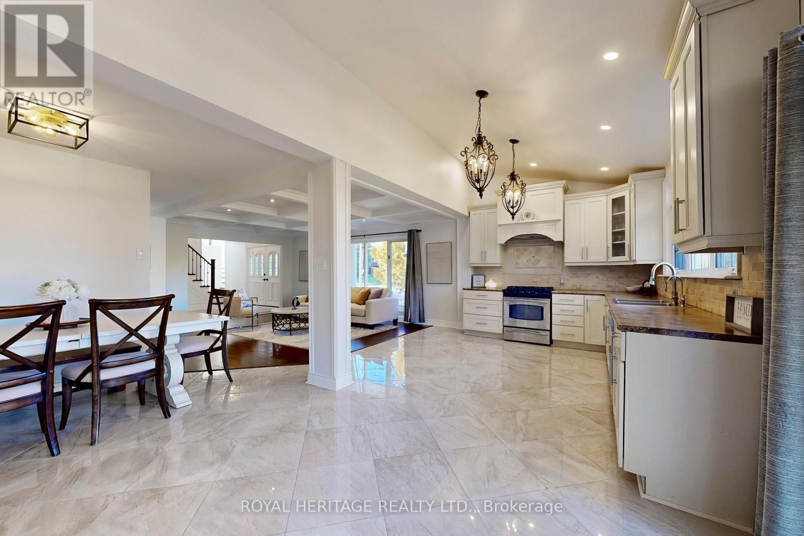 47 Cherryhill Avenue, Toronto, Ontario  M1C 1W9 - Photo 11 - E12561428