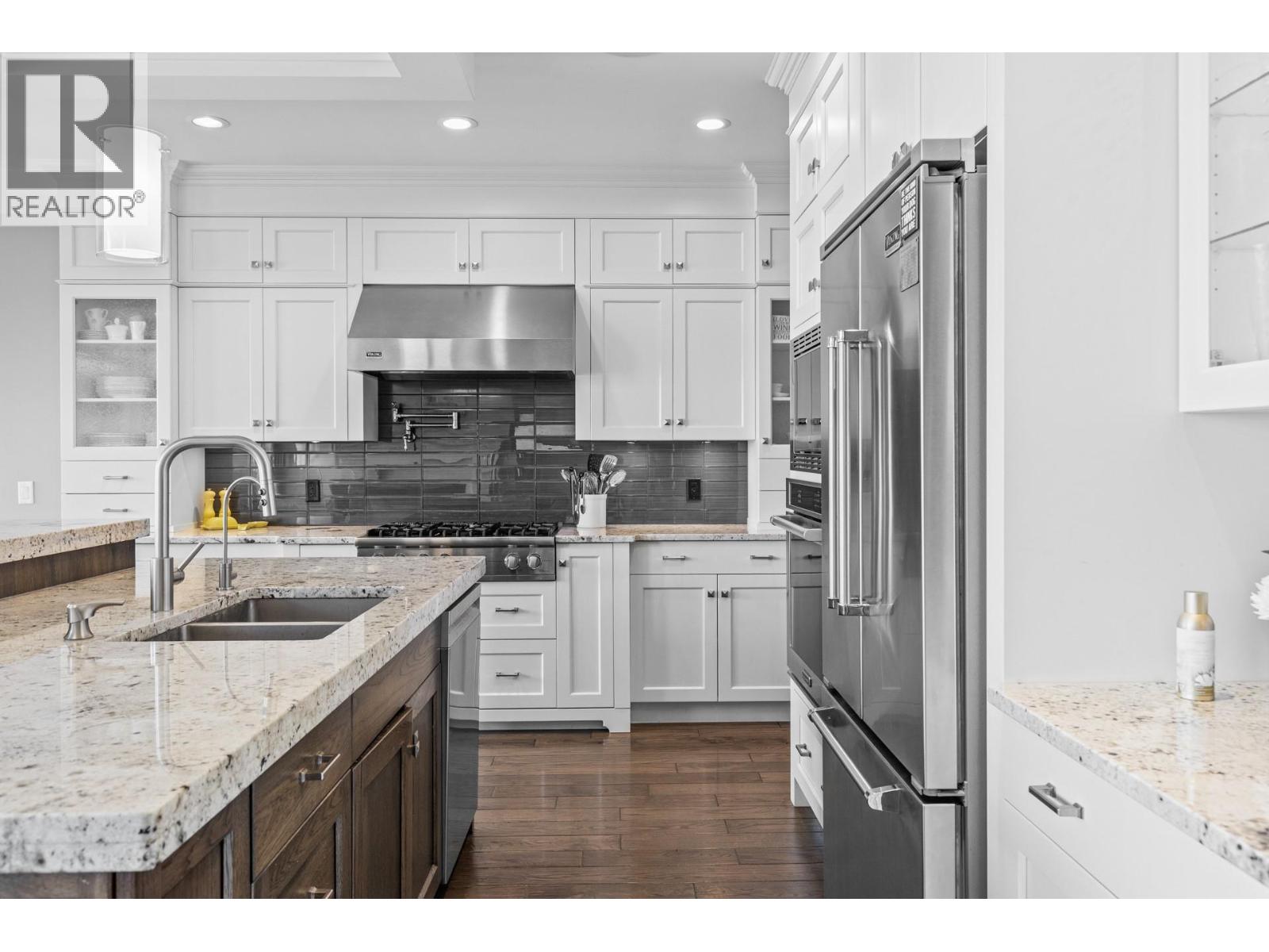 388 Rindle Court, Kelowna, British Columbia  V1W 5G5 - Photo 11 - 10369736