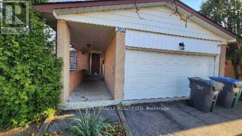 3052 Coral Drive, Mississauga, Ontario  L4T 1Z3 - Photo 4 - W12552862