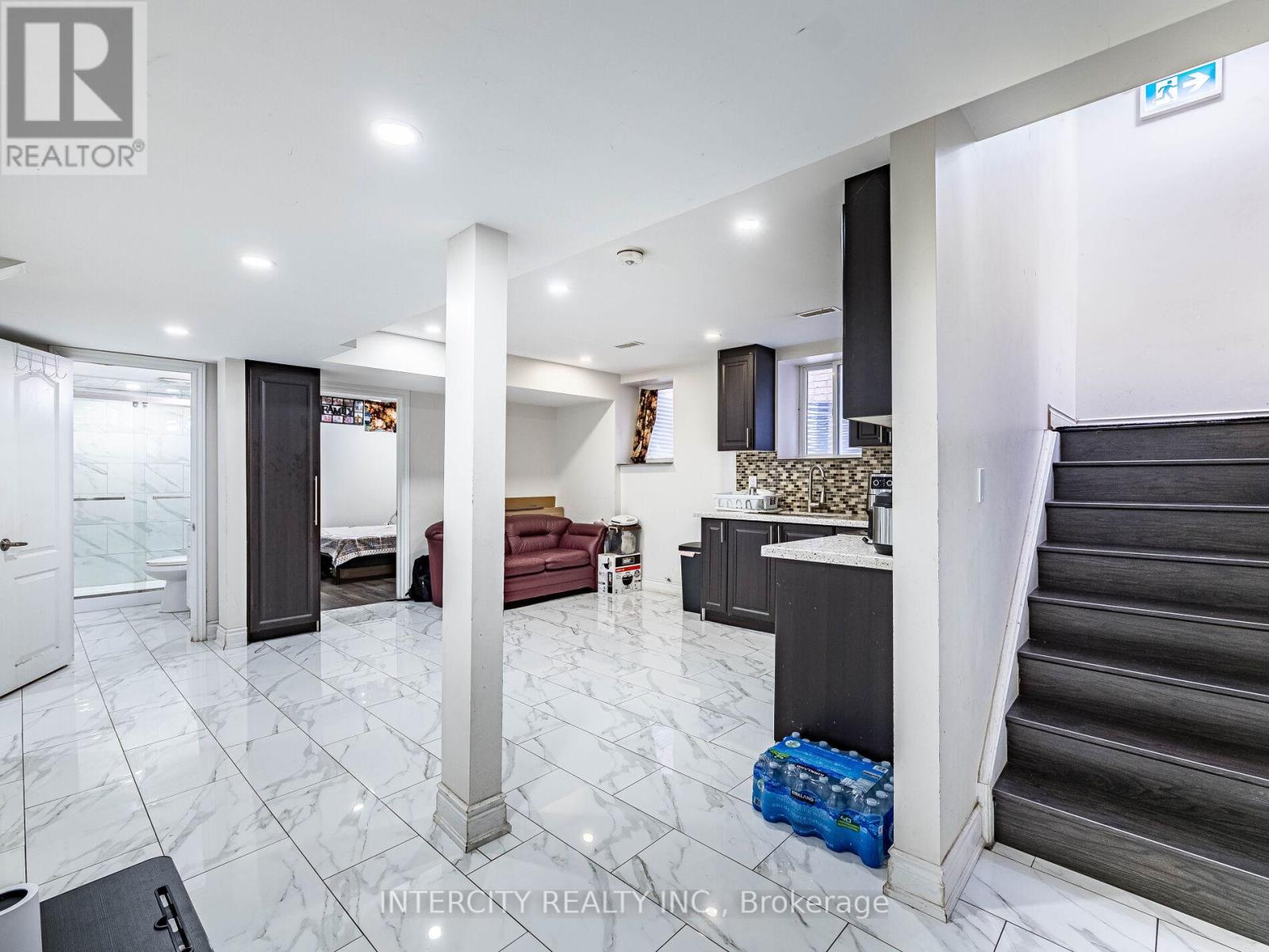 27 Exton Road, Brampton, Ontario  L6X 5M8 - Photo 35 - W12564540