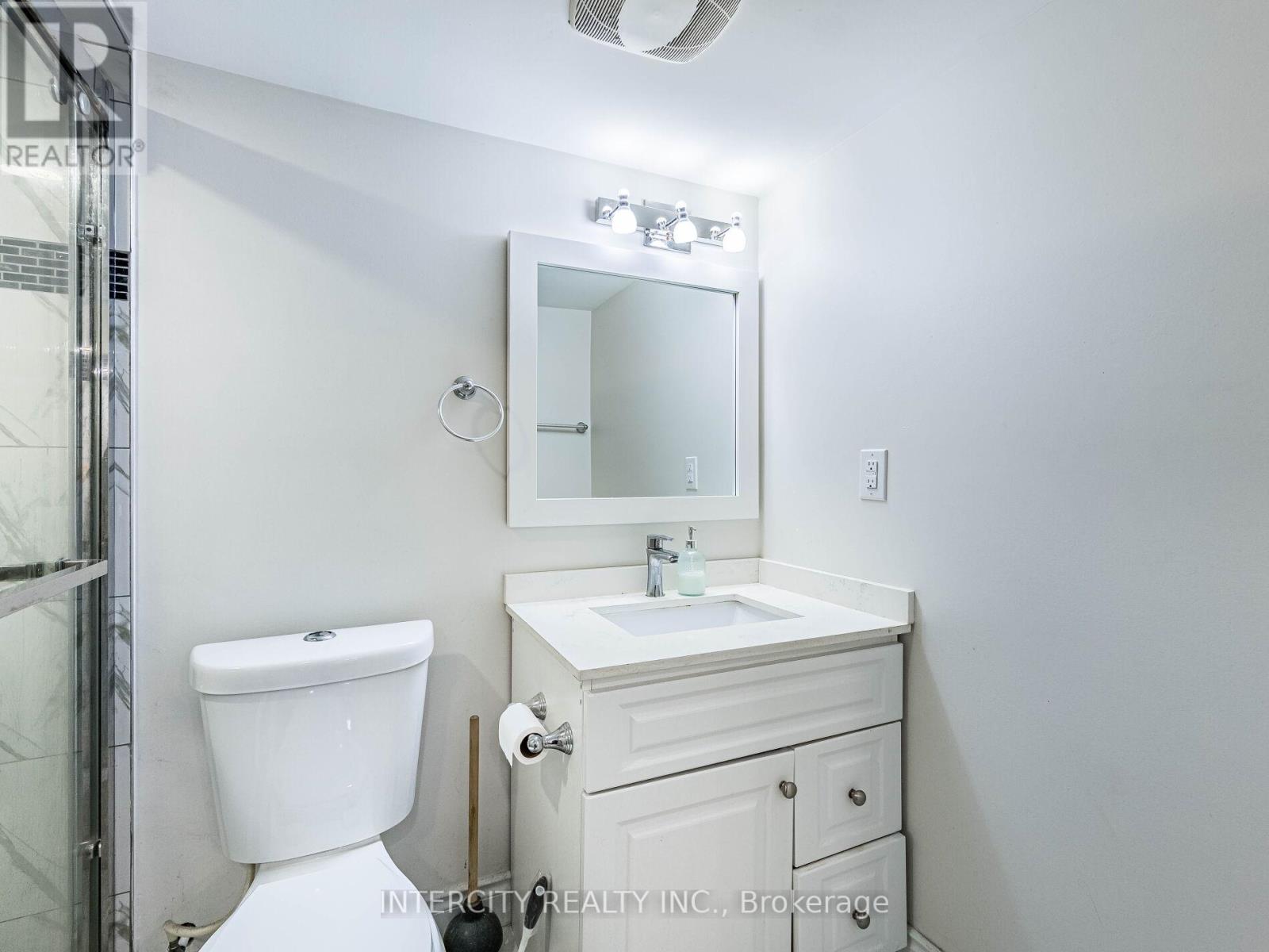 27 Exton Road, Brampton, Ontario  L6X 5M8 - Photo 44 - W12564540