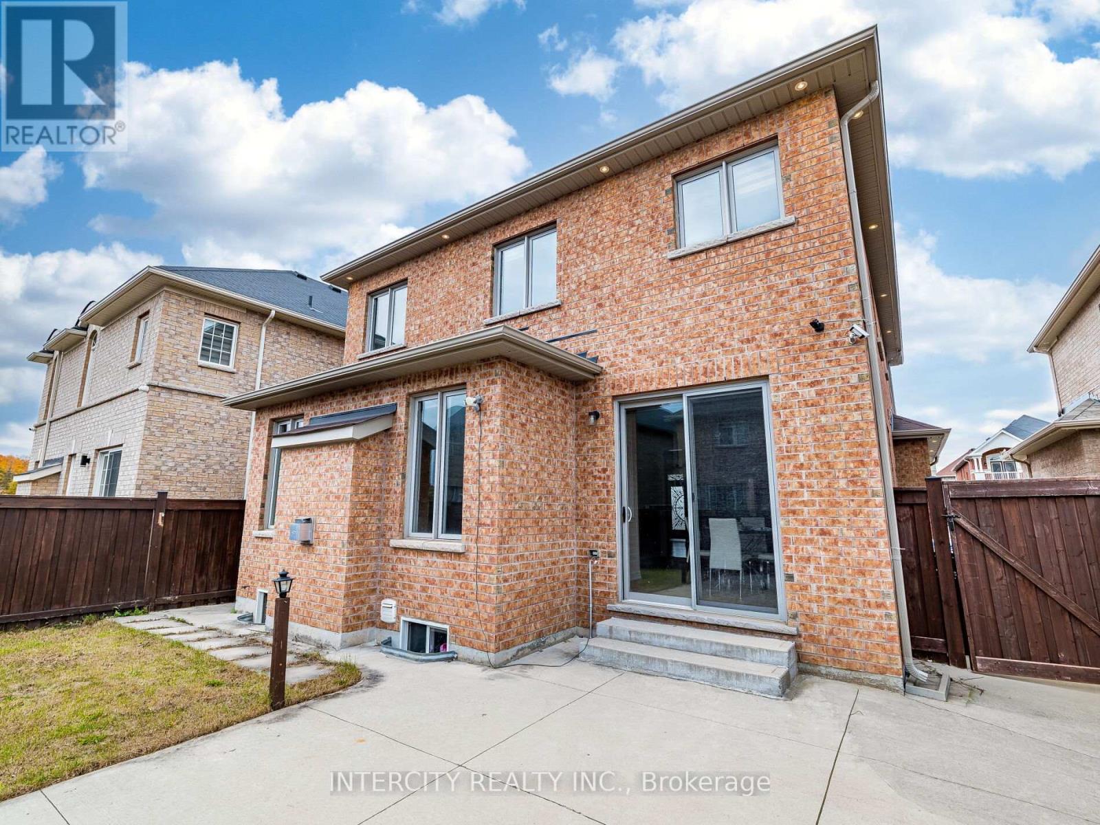 27 Exton Road, Brampton, Ontario  L6X 5M8 - Photo 49 - W12564540