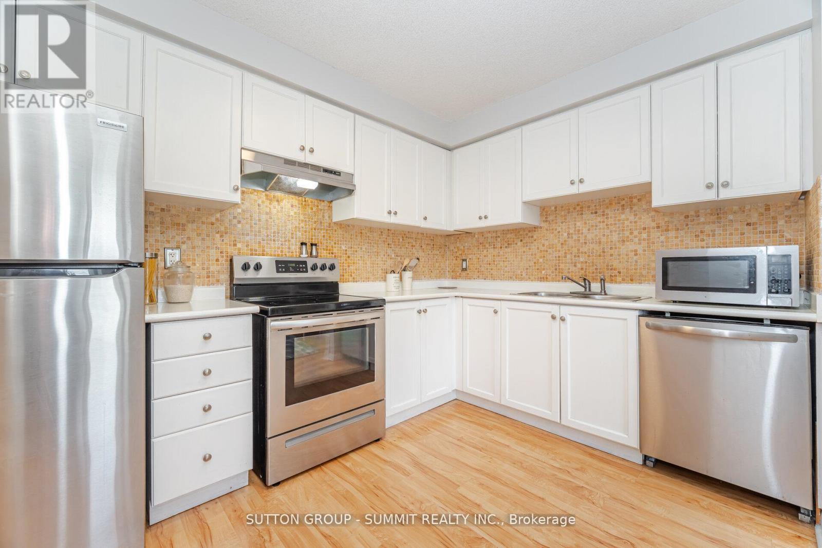 401 - 2464 Weston Road, Toronto, Ontario  M9N 0A2 - Photo 13 - W12564566