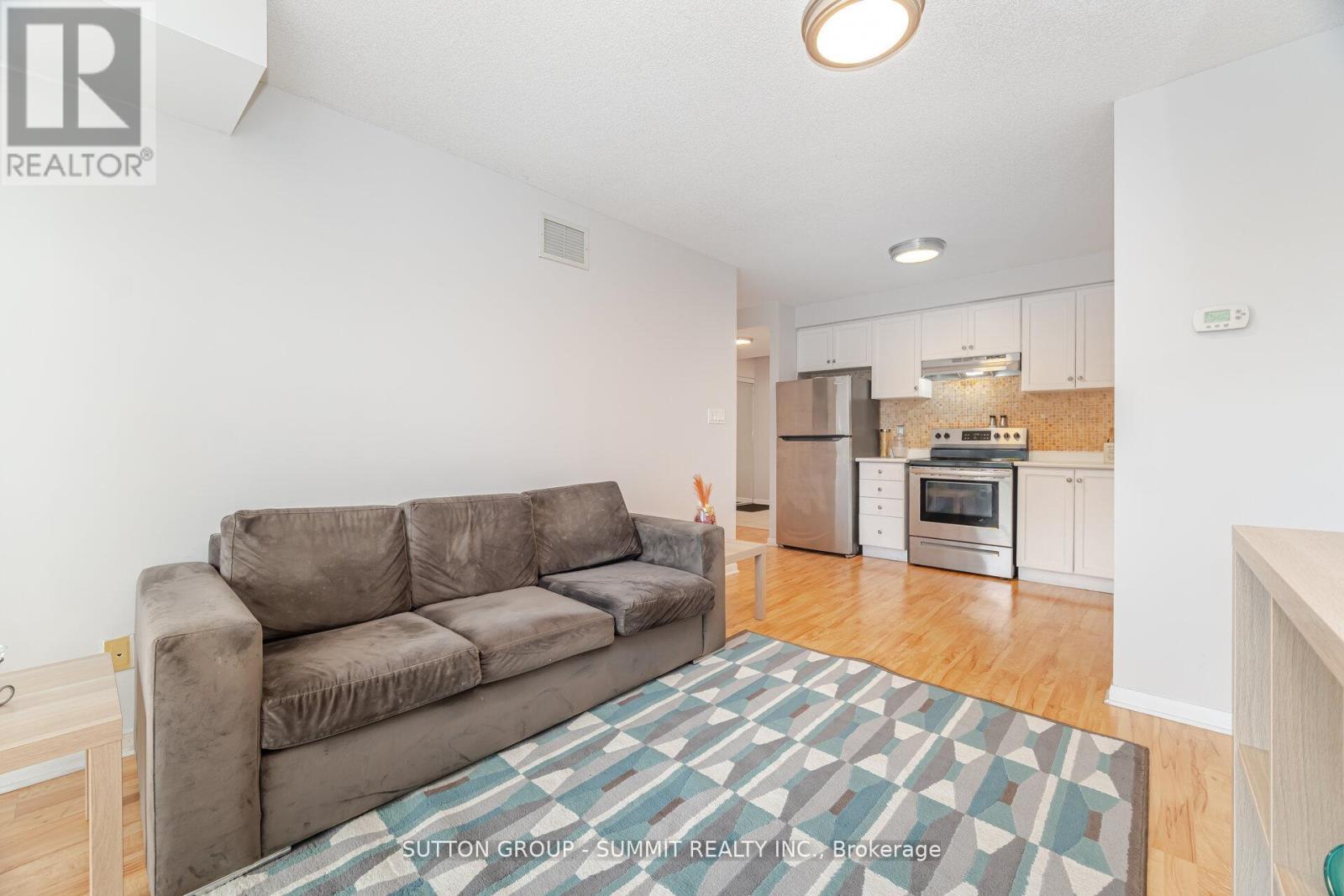 401 - 2464 Weston Road, Toronto, Ontario  M9N 0A2 - Photo 17 - W12564566