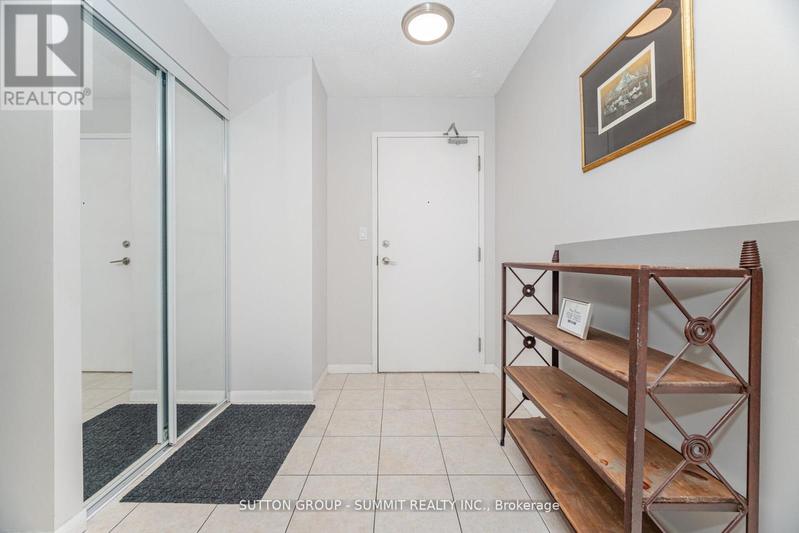 401 - 2464 Weston Road, Toronto, Ontario  M9N 0A2 - Photo 8 - W12564566