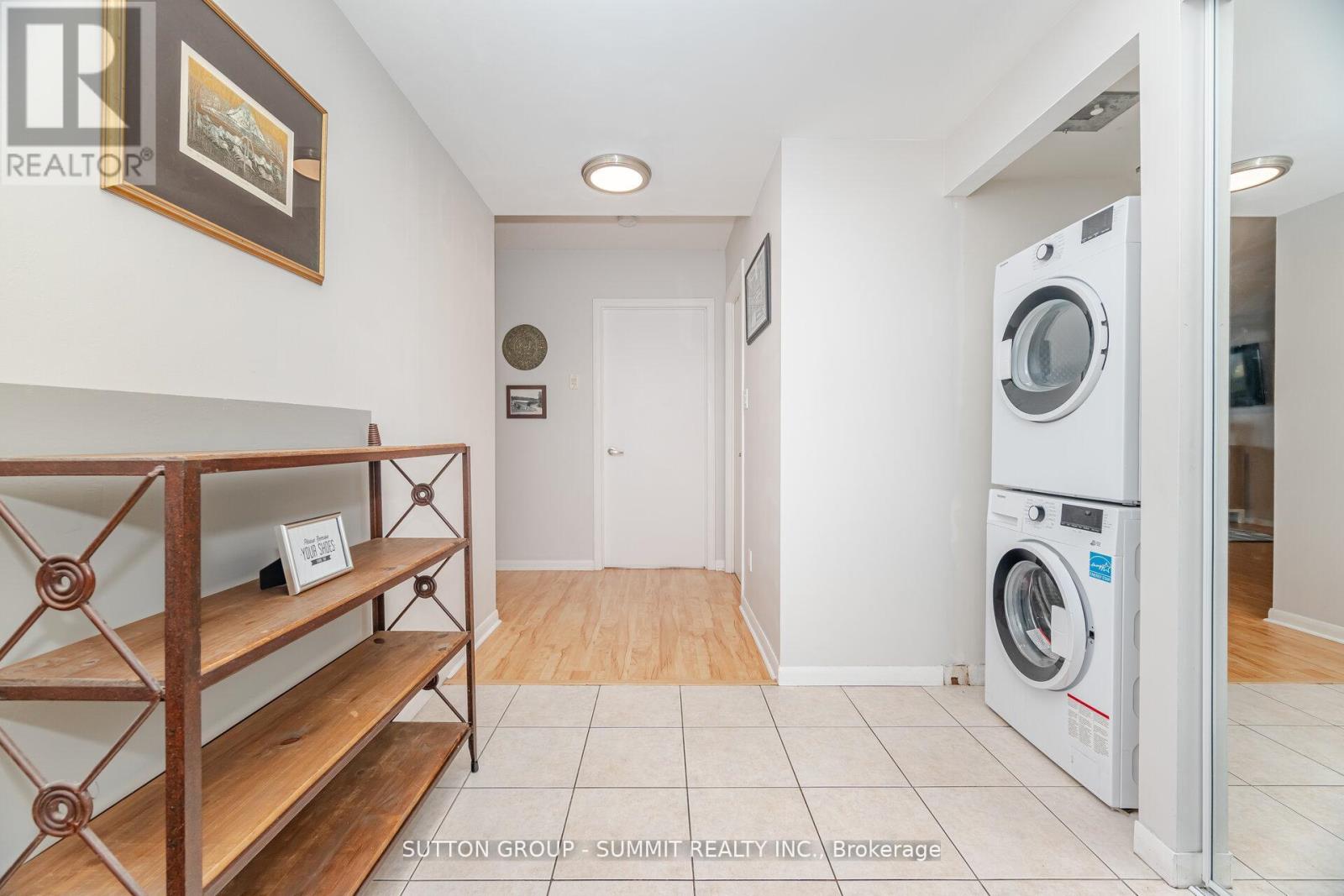 401 - 2464 Weston Road, Toronto, Ontario  M9N 0A2 - Photo 9 - W12564566