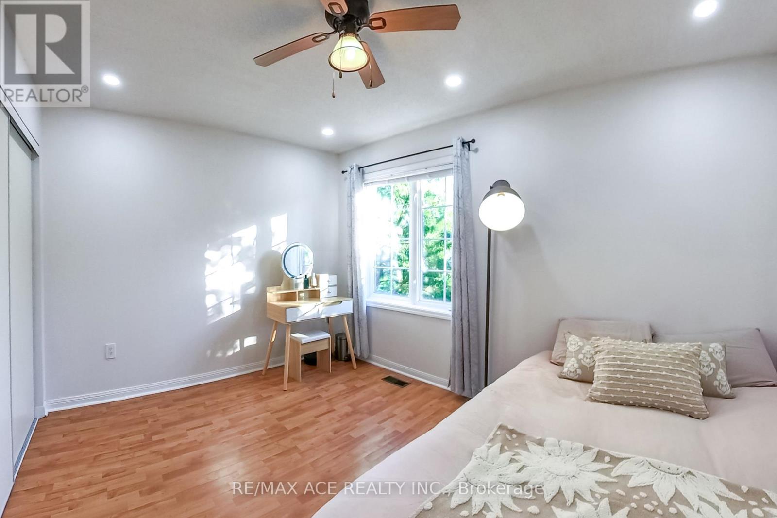 22 - 1525 South Parade Court, Mississauga, Ontario  L5M 6E9 - Photo 17 - W12564568