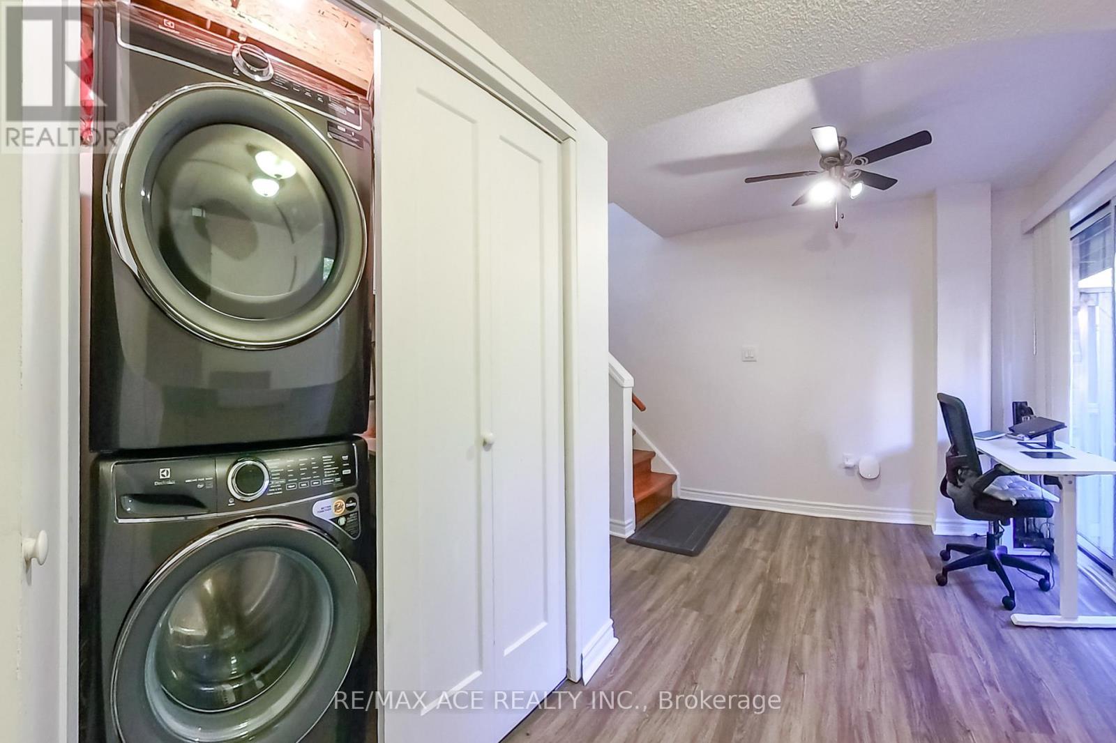 22 - 1525 South Parade Court, Mississauga, Ontario  L5M 6E9 - Photo 30 - W12564568