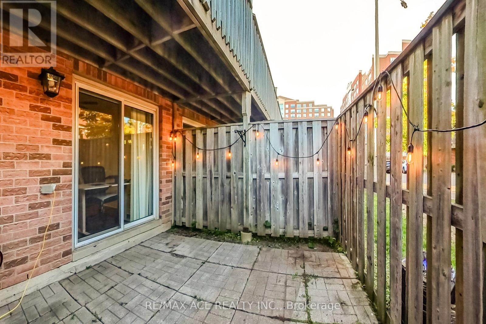 22 - 1525 South Parade Court, Mississauga, Ontario  L5M 6E9 - Photo 31 - W12564568