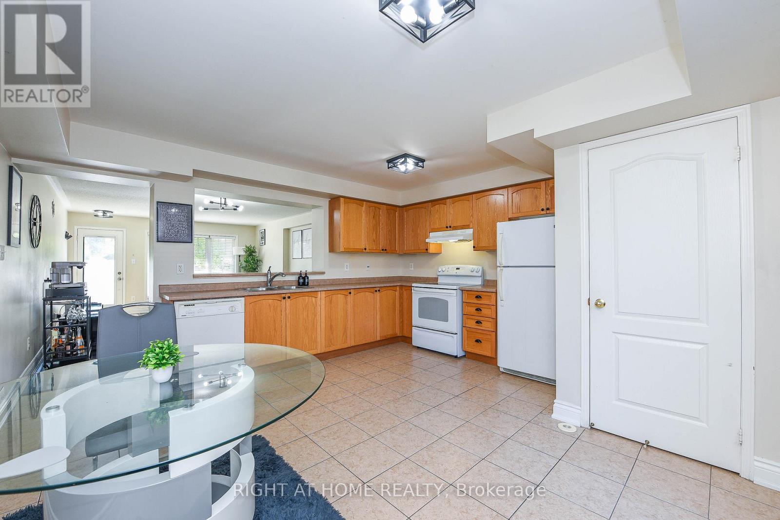 13 - 3335 Thomas Street, Mississauga, Ontario  L5M 0N7 - Photo 11 - W12564572