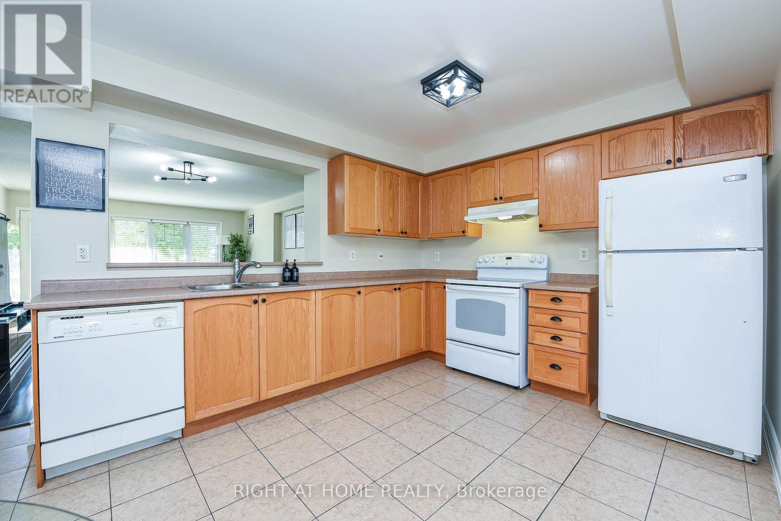 13 - 3335 Thomas Street, Mississauga, Ontario  L5M 0N7 - Photo 14 - W12564572