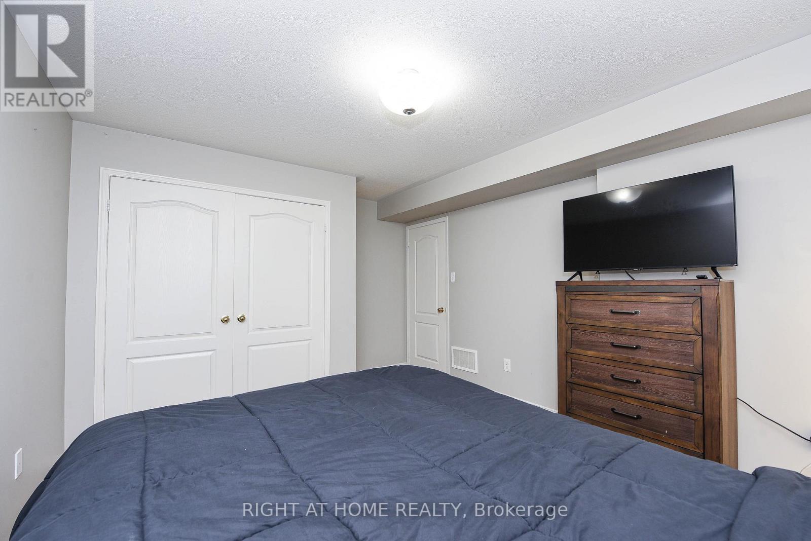 13 - 3335 Thomas Street, Mississauga, Ontario  L5M 0N7 - Photo 22 - W12564572