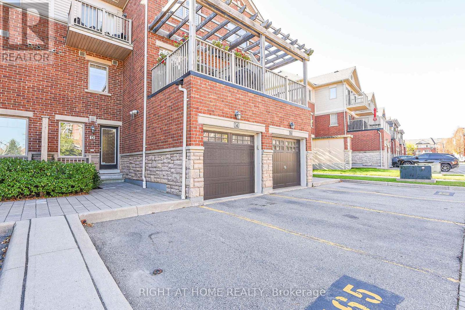 13 - 3335 Thomas Street, Mississauga, Ontario  L5M 0N7 - Photo 5 - W12564572