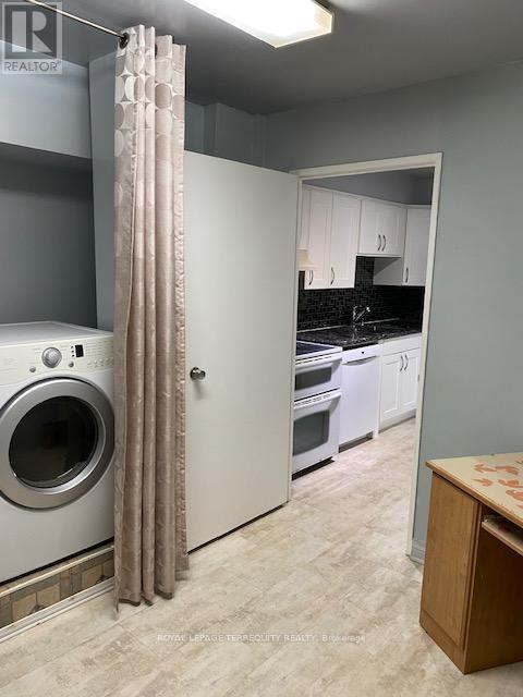 604 - 50 Elm Drive E, Mississauga, Ontario  L5A 3X2 - Photo 25 - W12564580