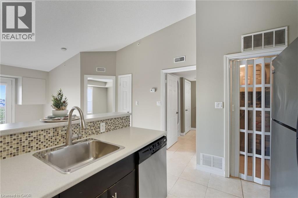 2035 Appleby Lane Unit# 409, Burlington, Ontario  L7L 7G8 - Photo 9 - 40789689