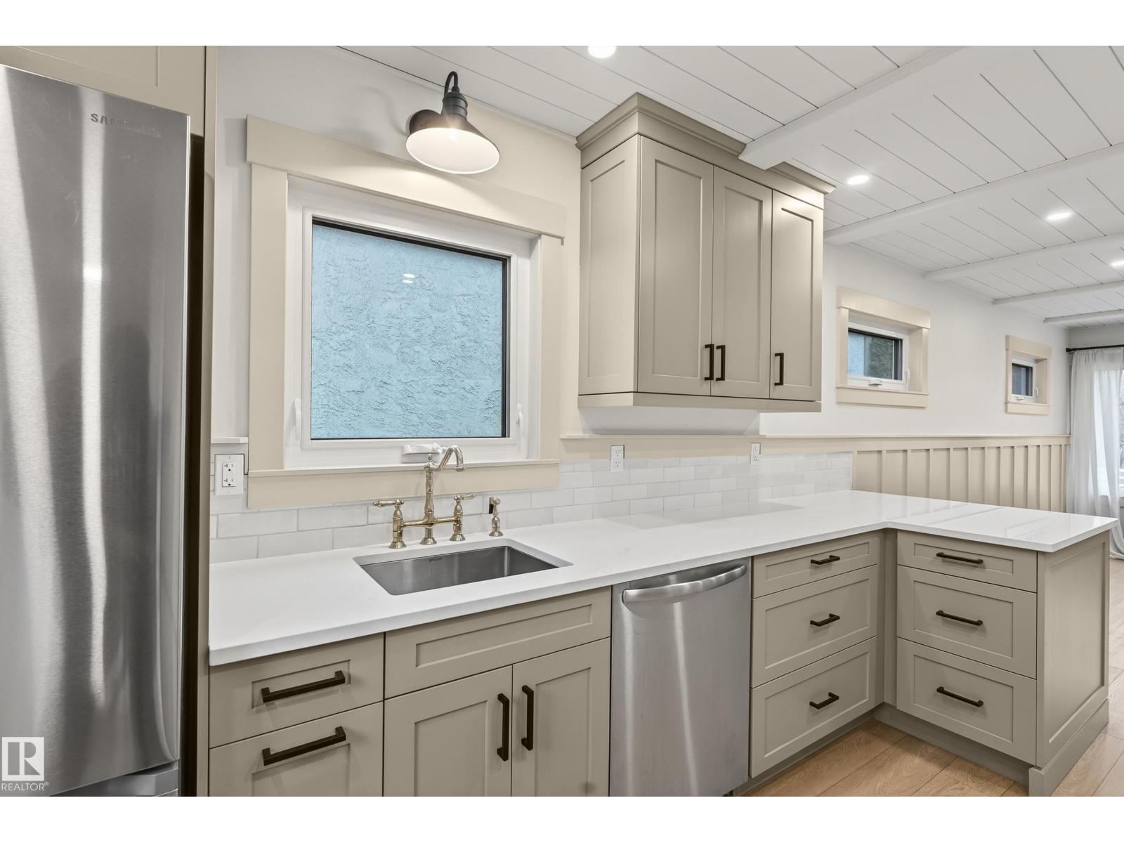 9653 83 Av Nw, Edmonton, Alberta  T6C 1C1 - Photo 13 - E4466212