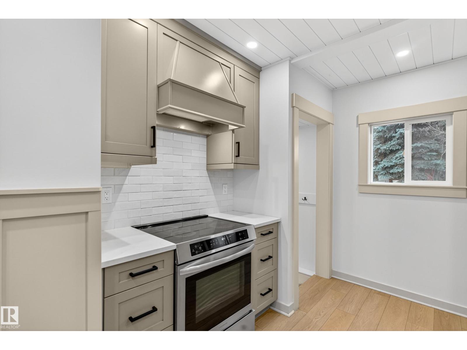 9653 83 Av Nw, Edmonton, Alberta  T6C 1C1 - Photo 12 - E4466212