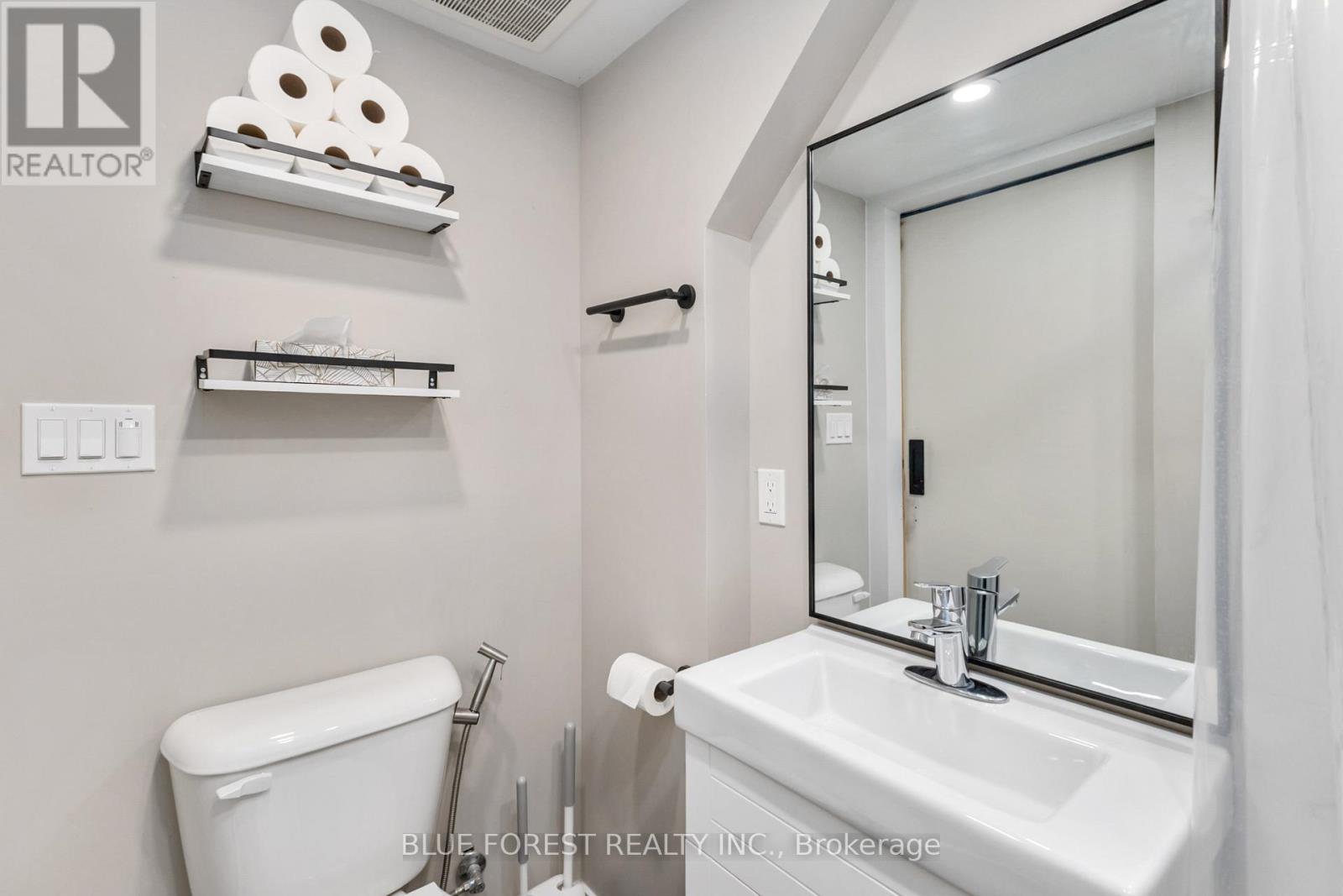 1155 Trafalgar Street, London East, Ontario  N5Z 1H3 - Photo 37 - X12564684