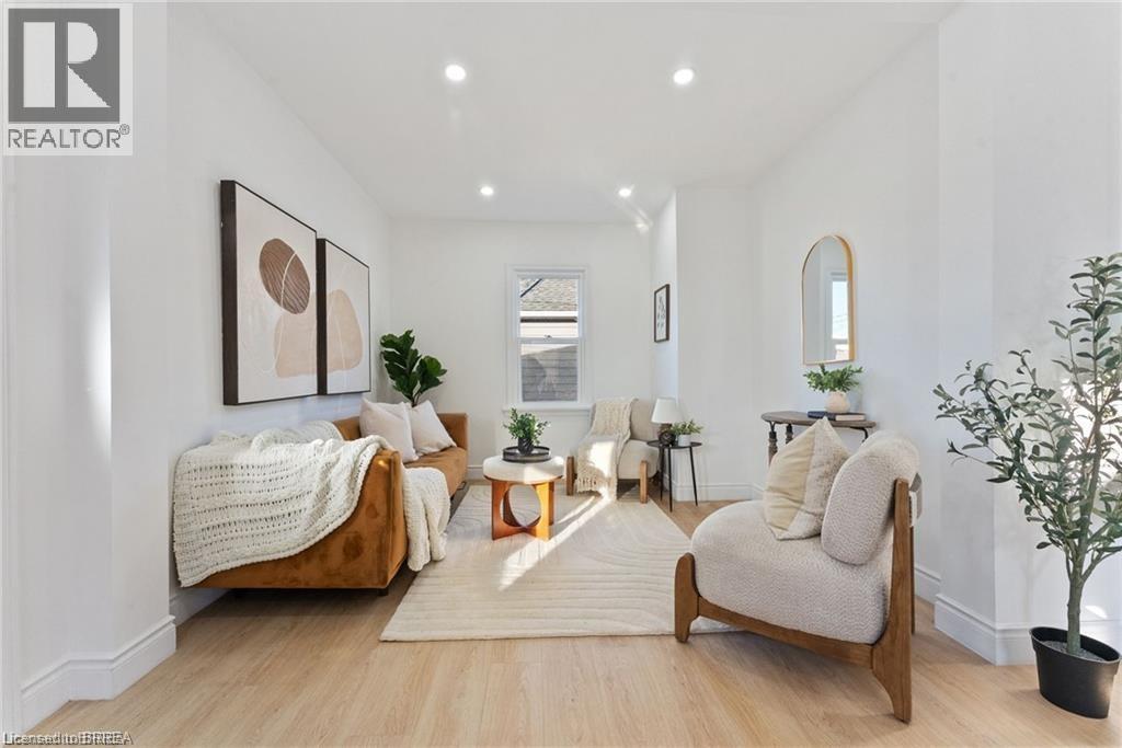 25 Dundee Street, Brantford, Ontario  N3R 4M2 - Photo 10 - 40789677