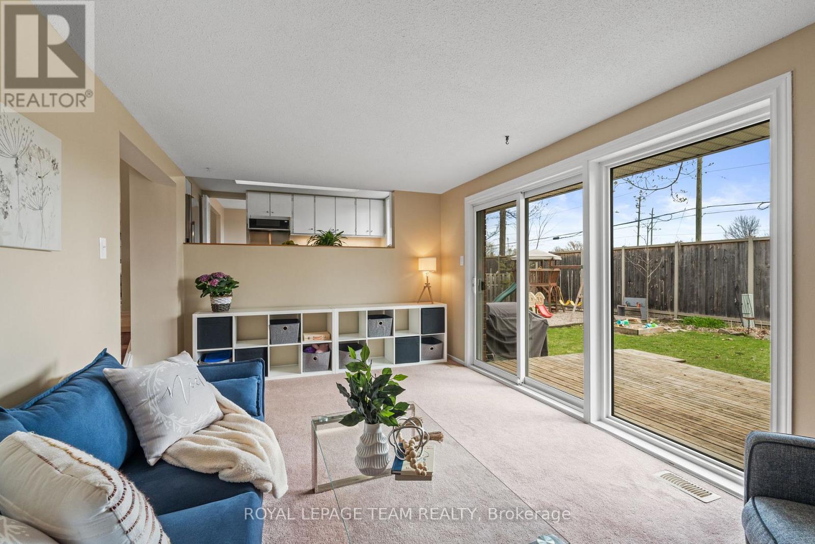 92 Burnetts Grove Circle, Ottawa, Ontario  K2J 1N7 - Photo 15 - X12564616