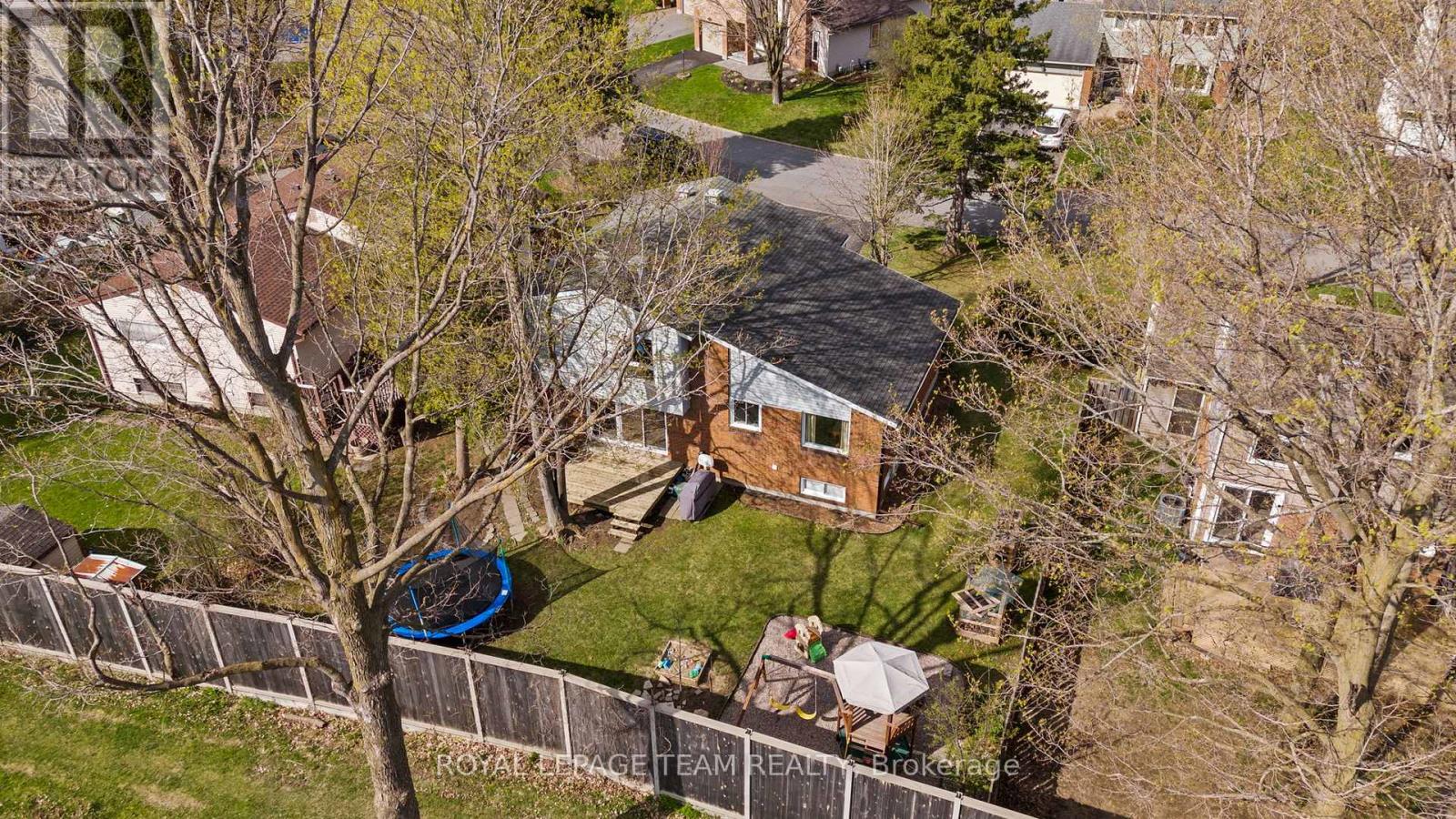 92 Burnetts Grove Circle, Ottawa, Ontario  K2J 1N7 - Photo 43 - X12564616