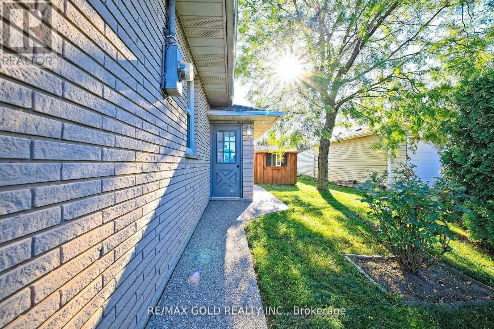 32 Oriole Avenue, Hamilton, Ontario  L8E 5E4 - Photo 35 - X12564550