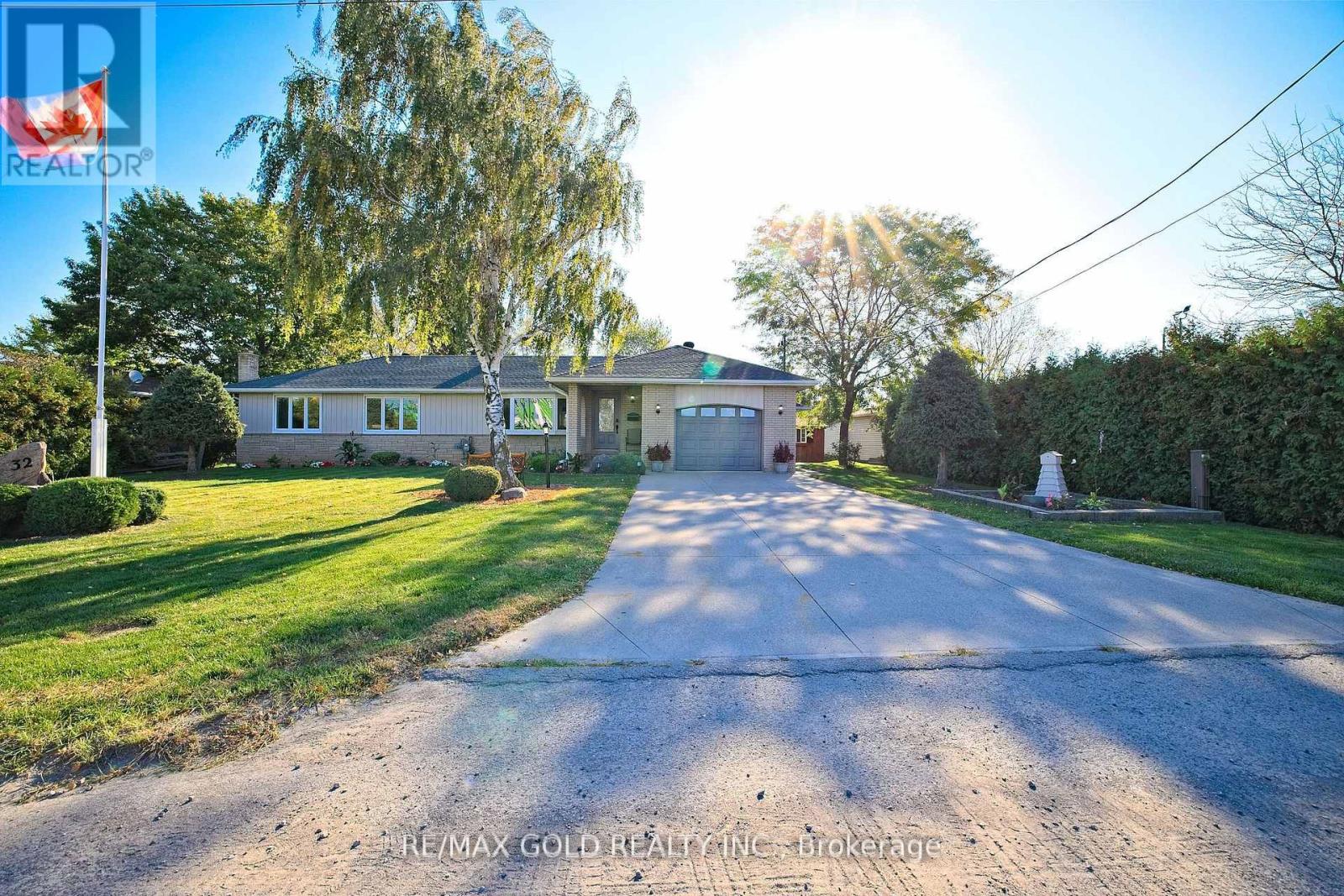 32 Oriole Avenue, Hamilton, Ontario  L8E 5E4 - Photo 44 - X12564550