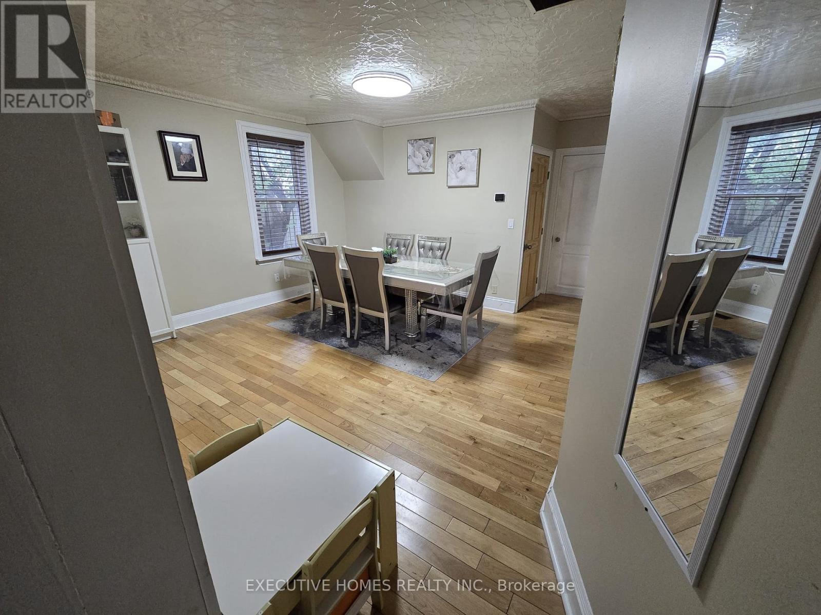 19 Cedar Street, Belleville, Ontario  K8P 3L8 - Photo 10 - X12564584