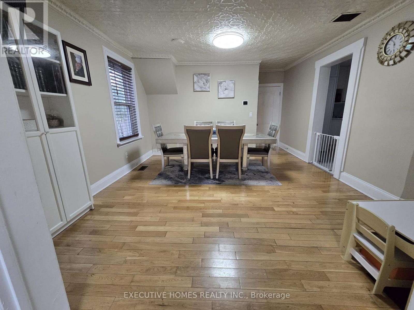 19 Cedar Street, Belleville, Ontario  K8P 3L8 - Photo 12 - X12564584