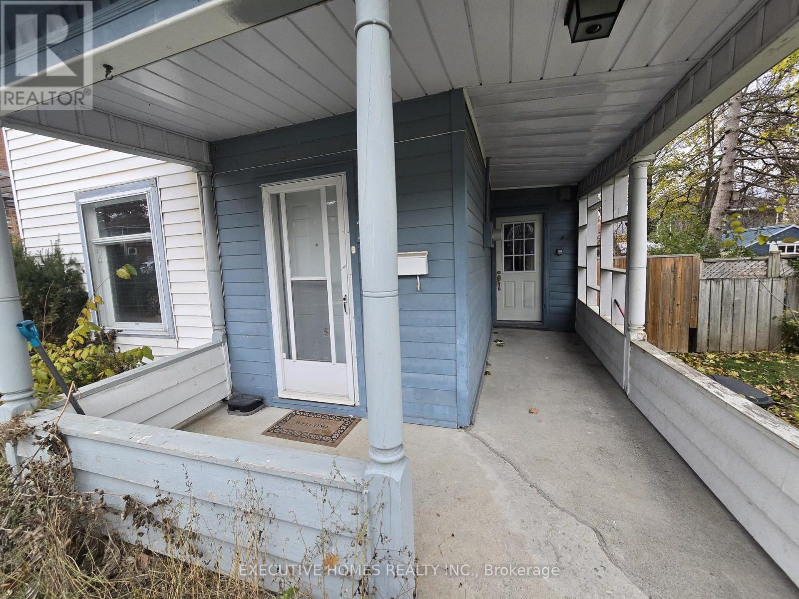 19 Cedar Street, Belleville, Ontario  K8P 3L8 - Photo 2 - X12564584