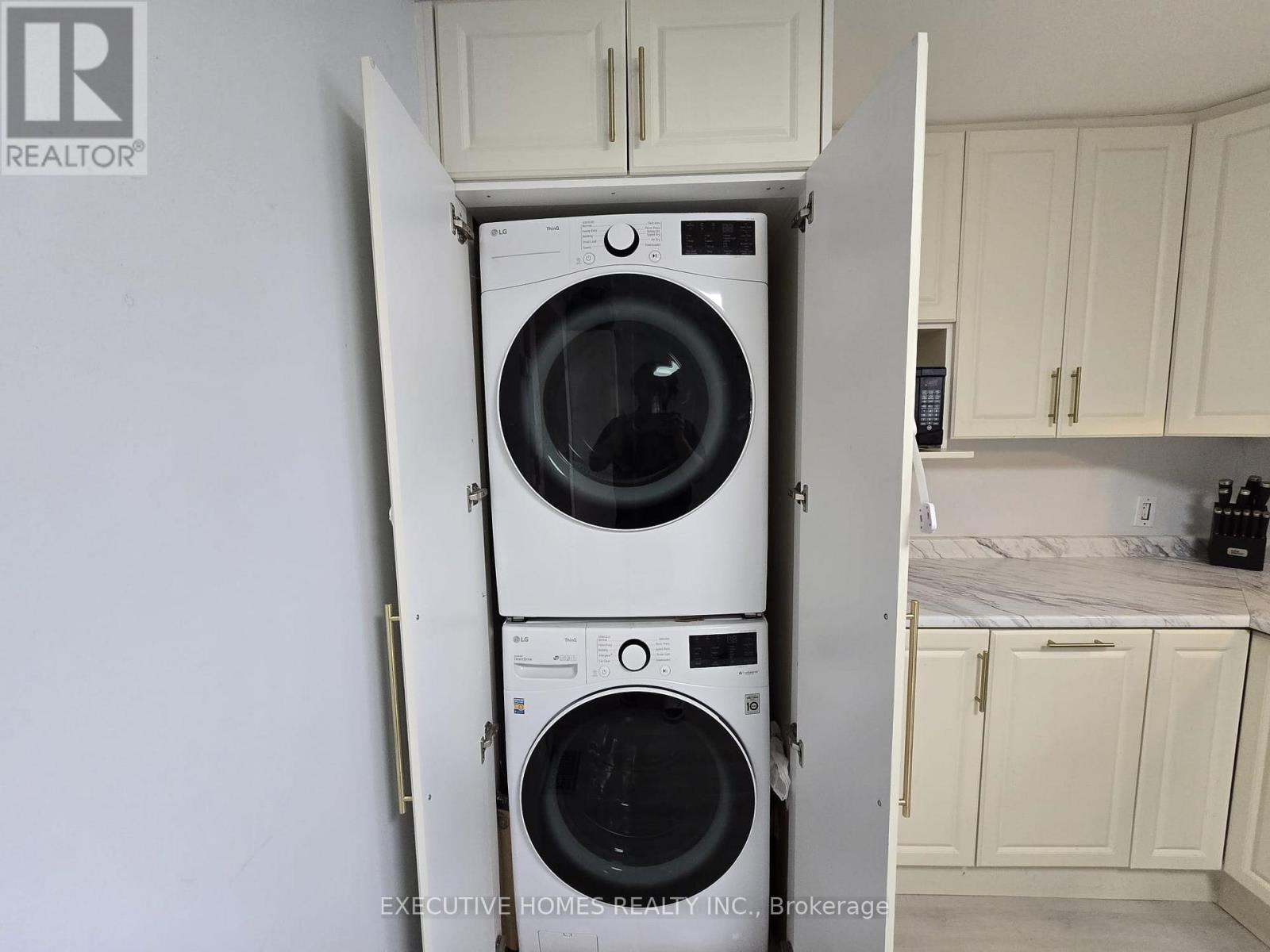 19 Cedar Street, Belleville, Ontario  K8P 3L8 - Photo 24 - X12564584