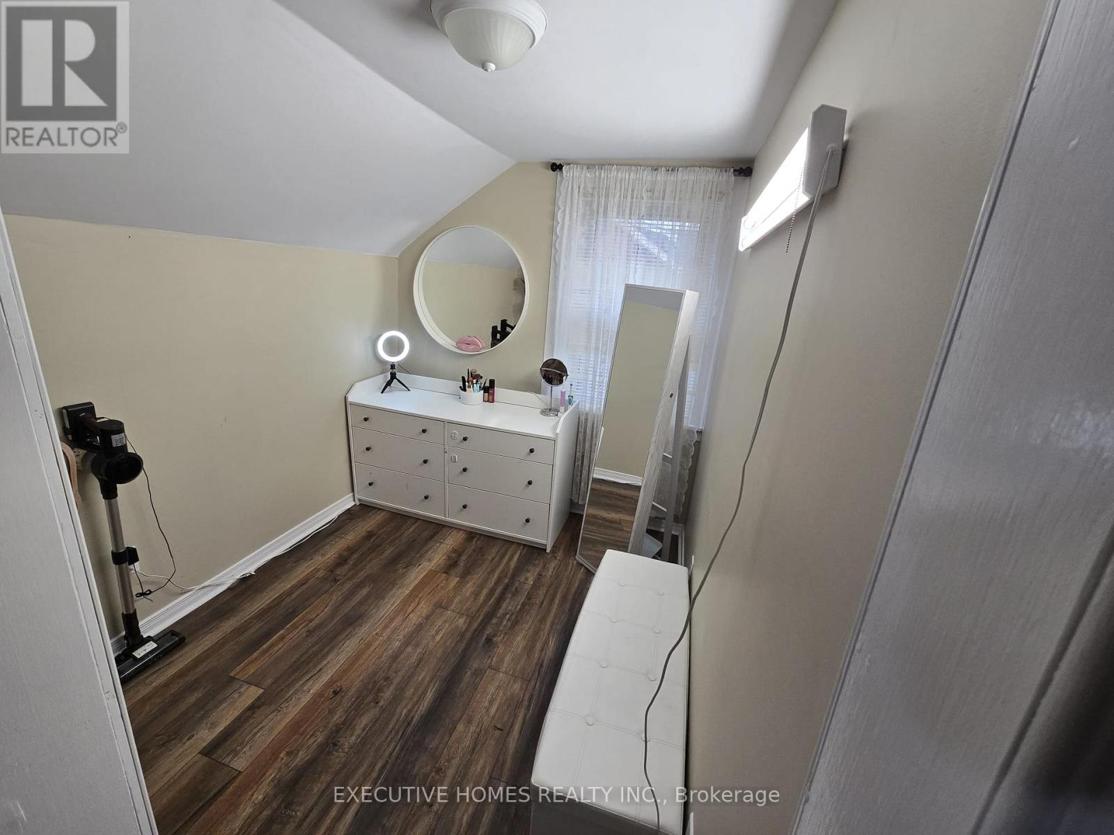 19 Cedar Street, Belleville, Ontario  K8P 3L8 - Photo 34 - X12564584