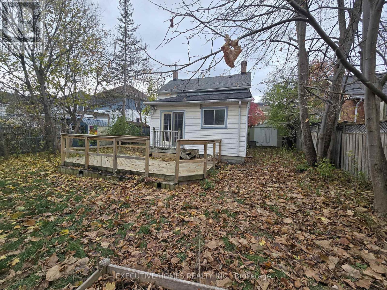 19 Cedar Street, Belleville, Ontario  K8P 3L8 - Photo 4 - X12564584