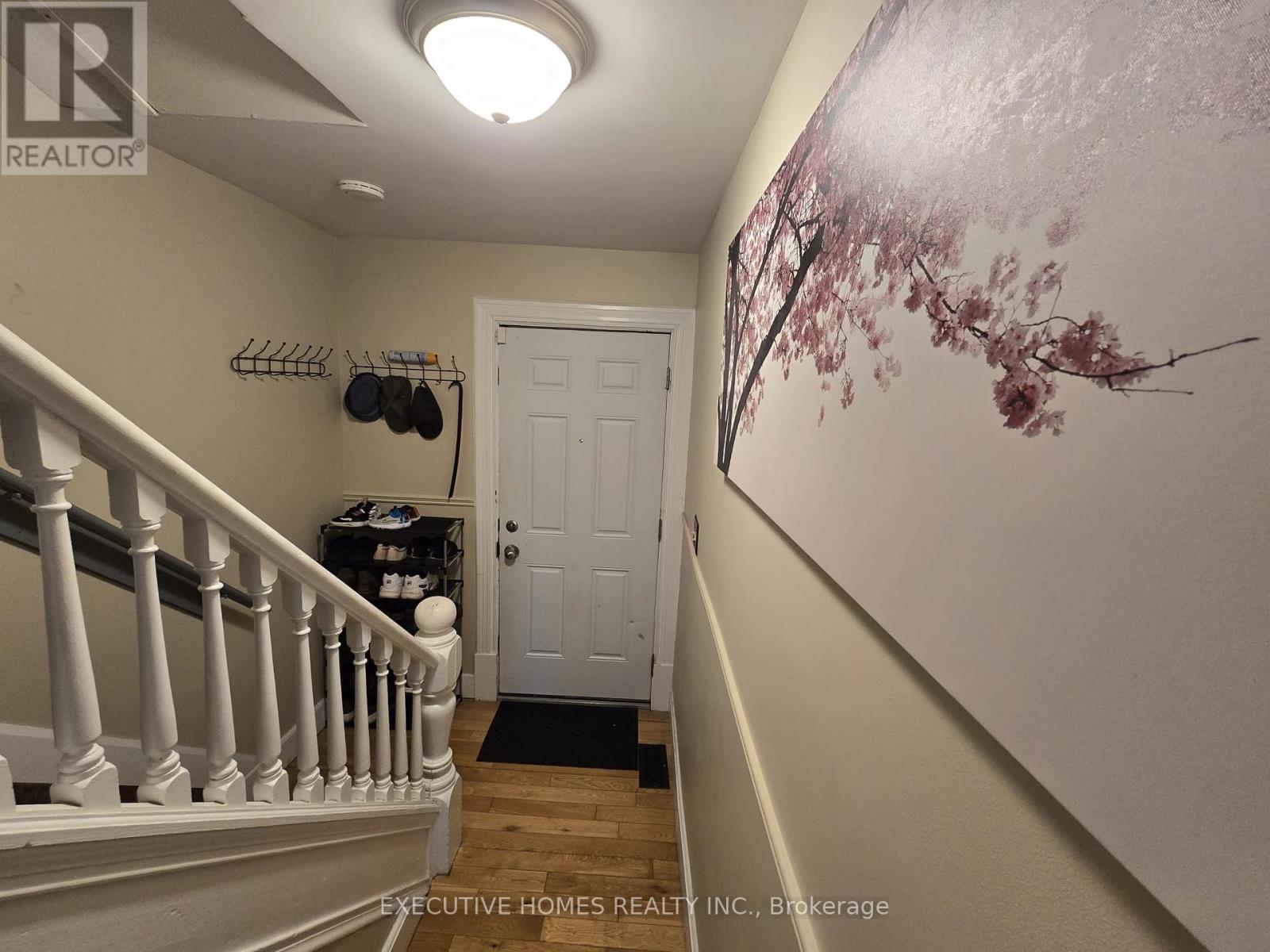 19 Cedar Street, Belleville, Ontario  K8P 3L8 - Photo 6 - X12564584