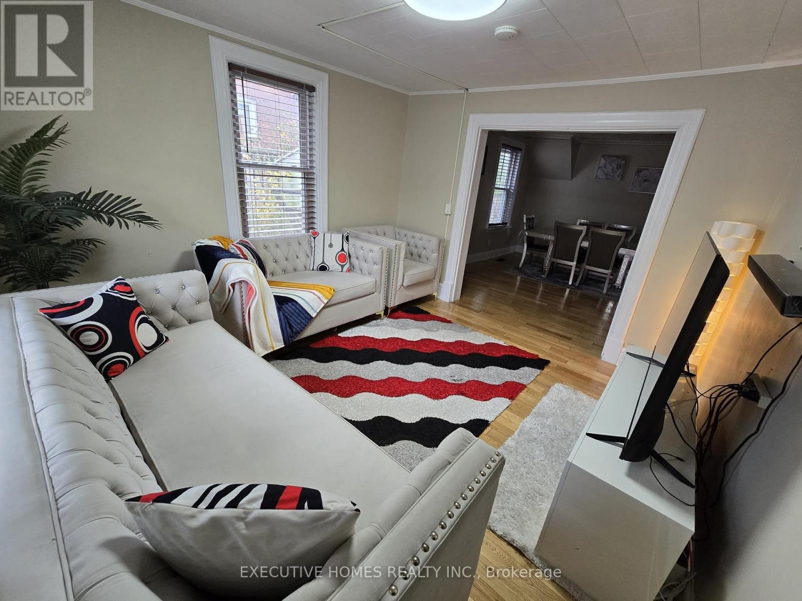 19 Cedar Street, Belleville, Ontario  K8P 3L8 - Photo 8 - X12564584