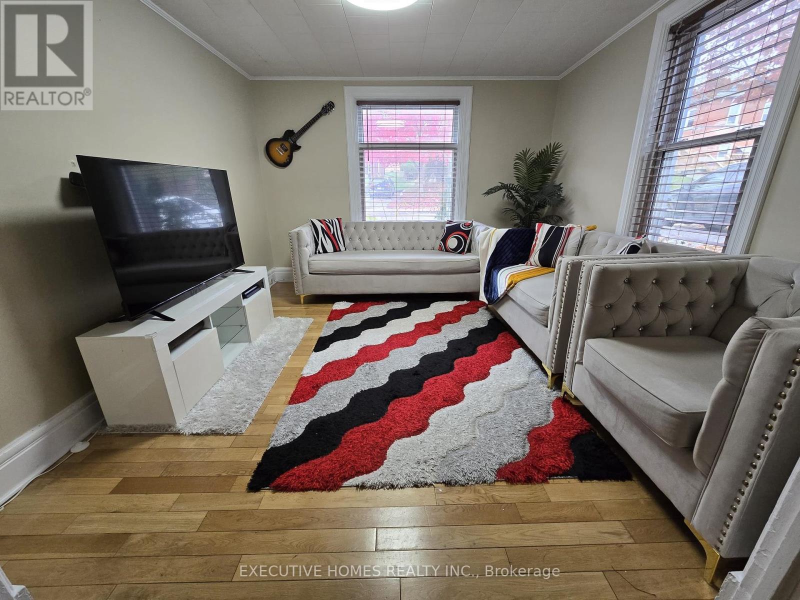 19 Cedar Street, Belleville, Ontario  K8P 3L8 - Photo 9 - X12564584