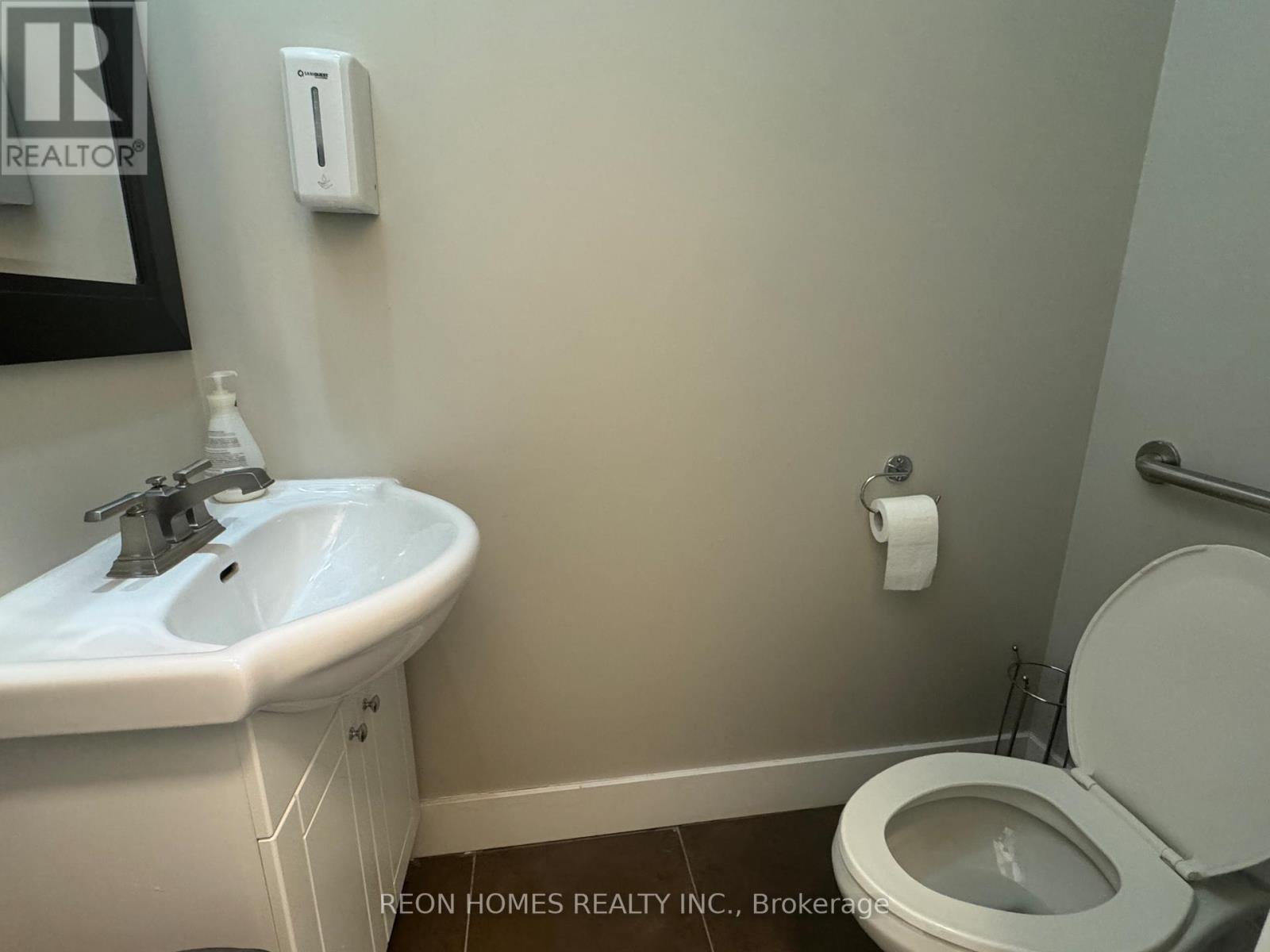 #17 & #18 - 25 Karachi Drive, Markham, Ontario  L3S 0B5 - Photo 33 - N12563526