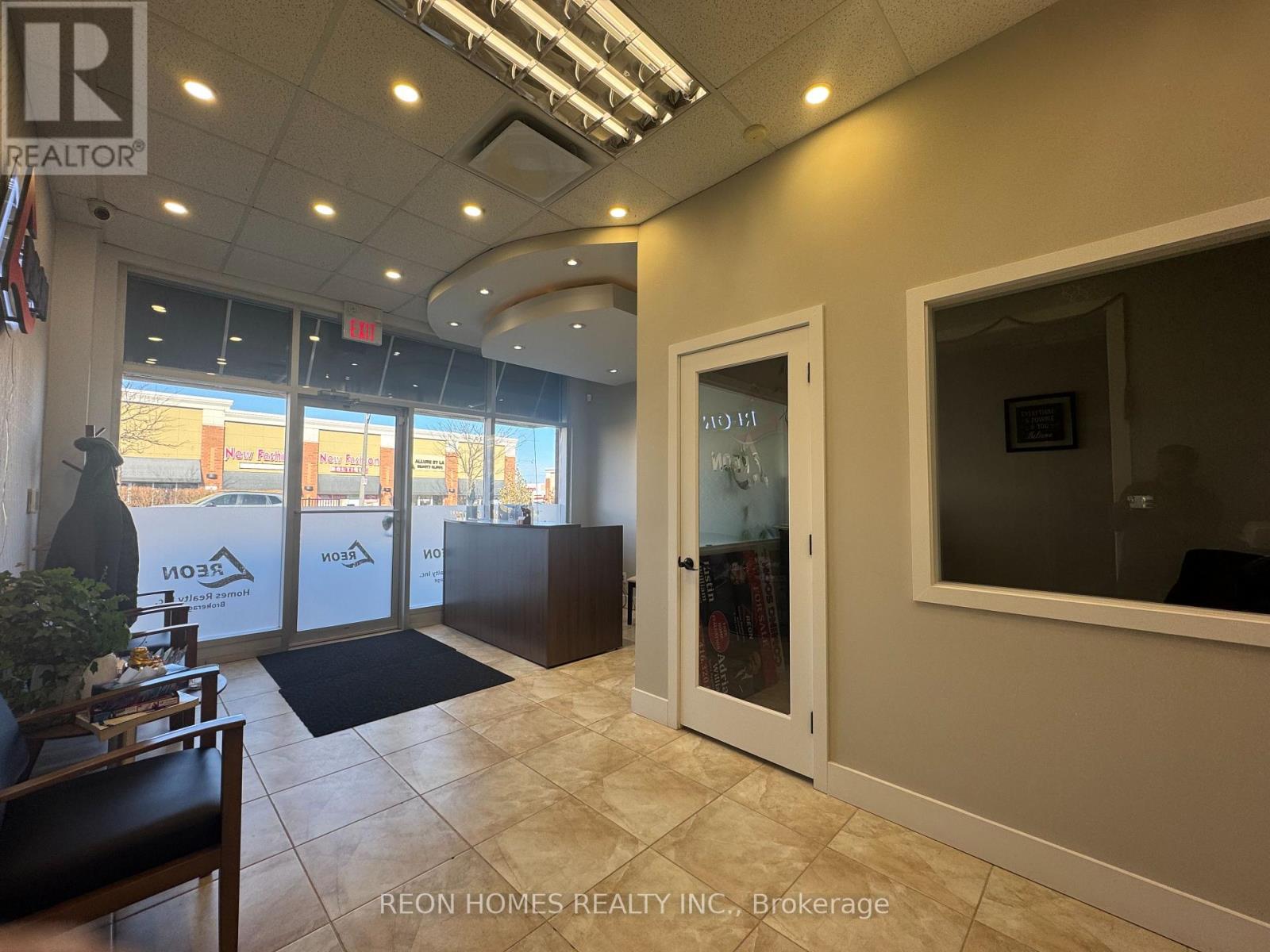 #17 & #18 - 25 Karachi Drive, Markham, Ontario  L3S 0B5 - Photo 6 - N12563526