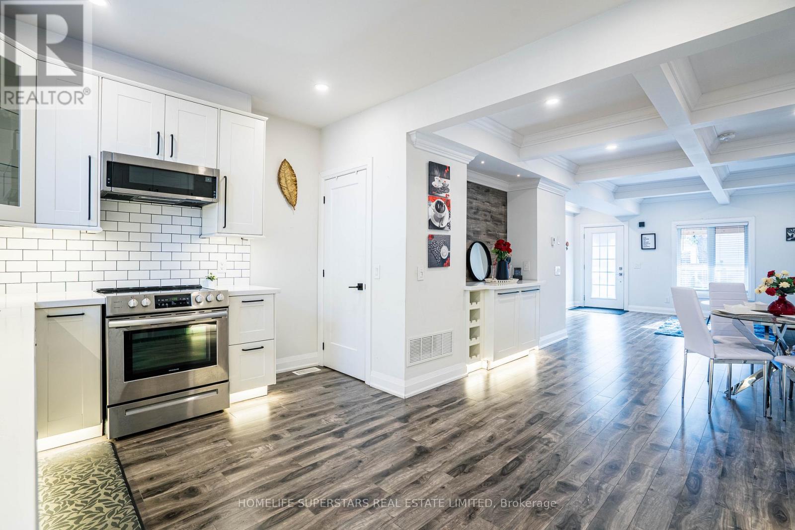 73 Clinton Street, Hamilton, Ontario  L8L 3K1 - Photo 11 - X12562470